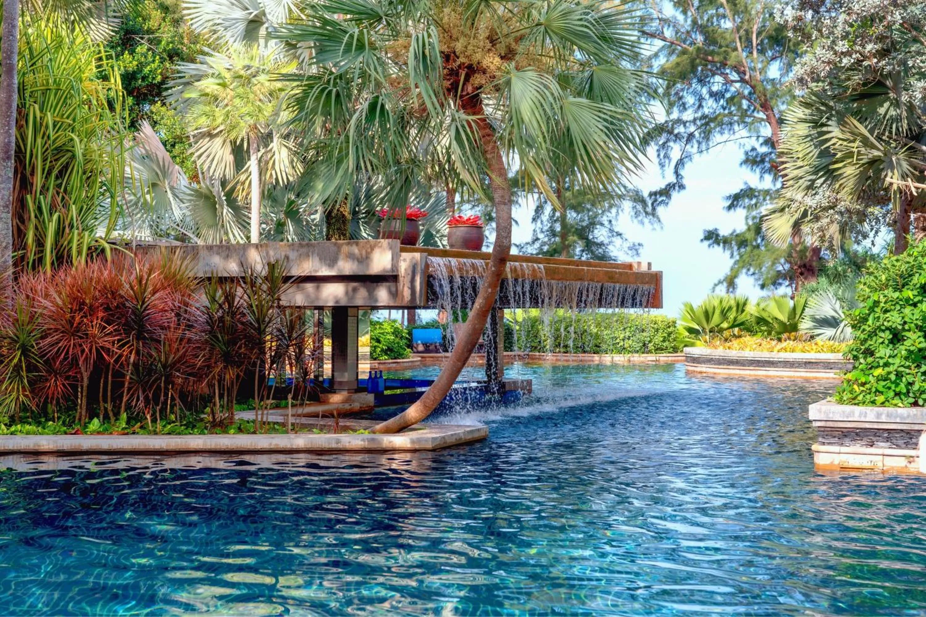 Swimming pool in Marriott's Phuket Beach Club