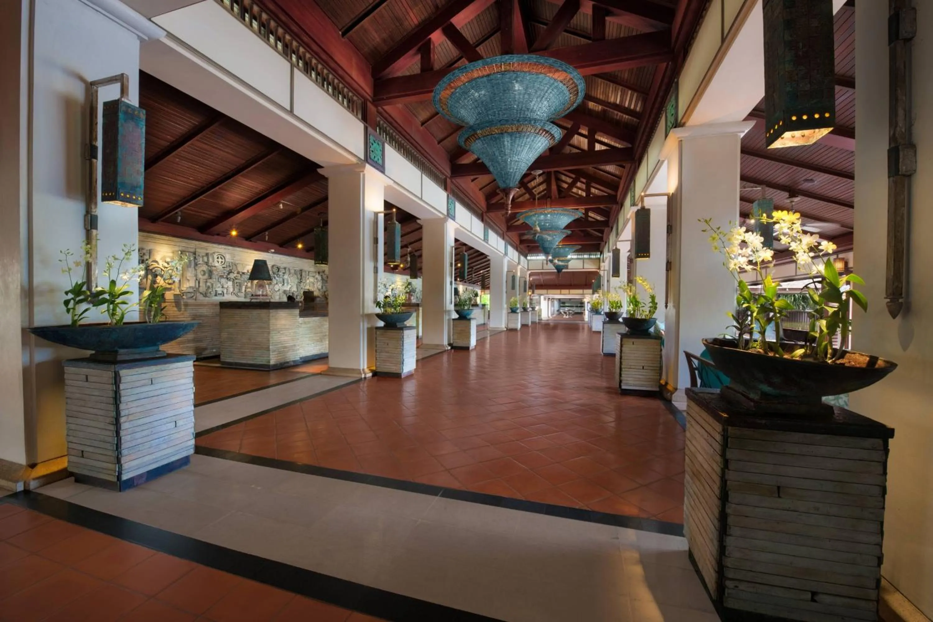 Lobby or reception in Marriott's Phuket Beach Club