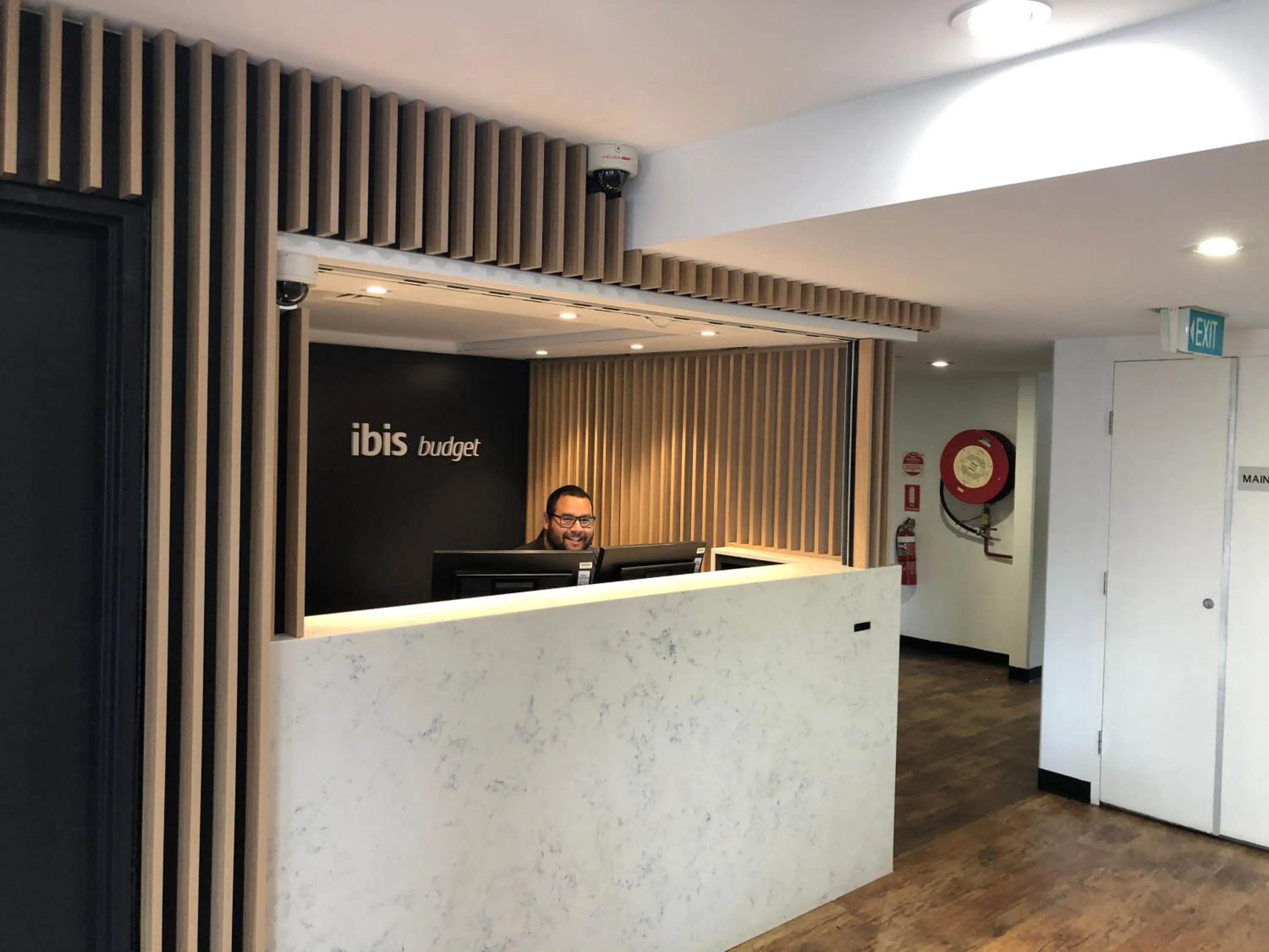Staff in ibis Budget - Gosford