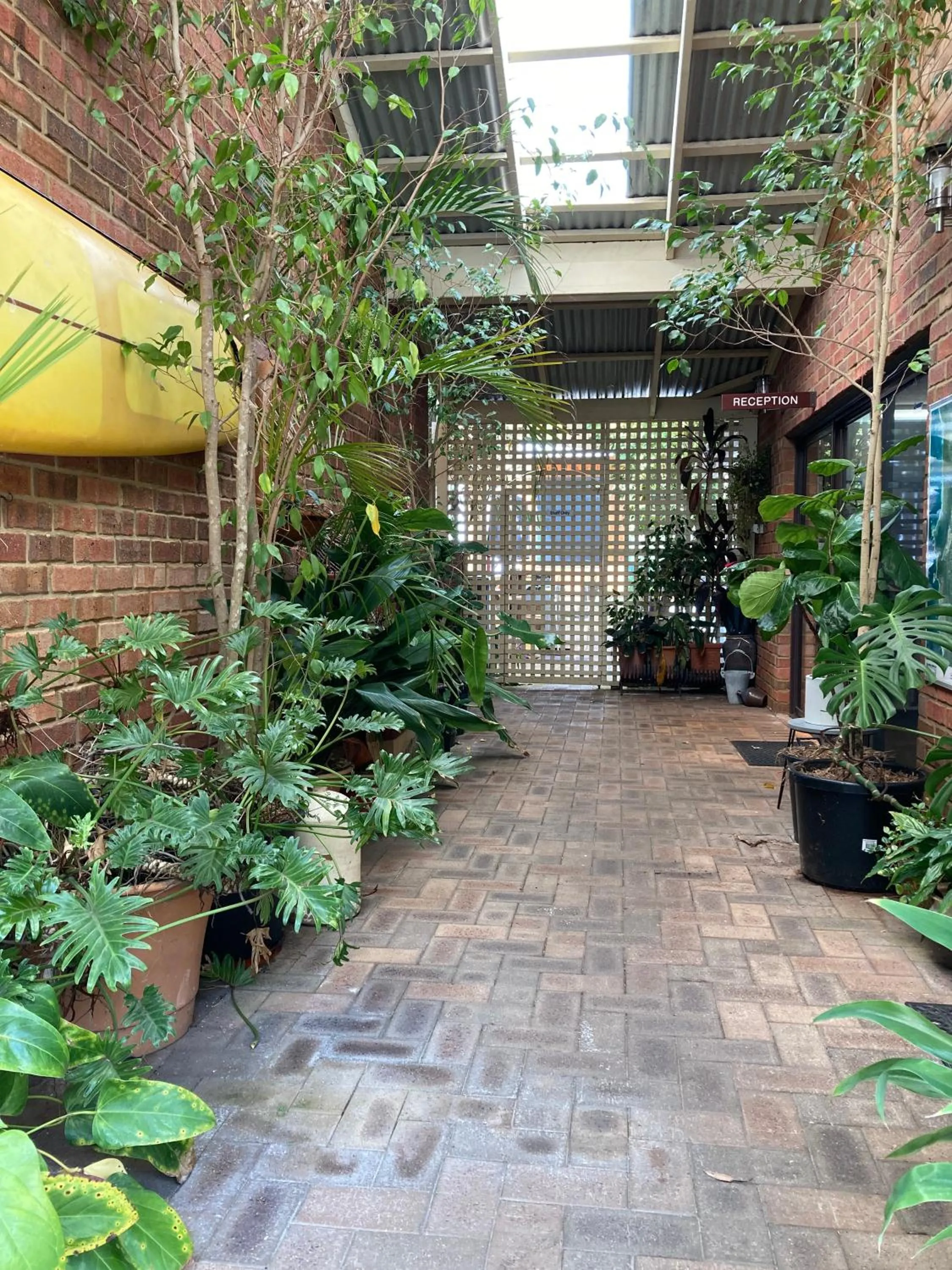 Lobby or reception in Edge Of The Forest Motel