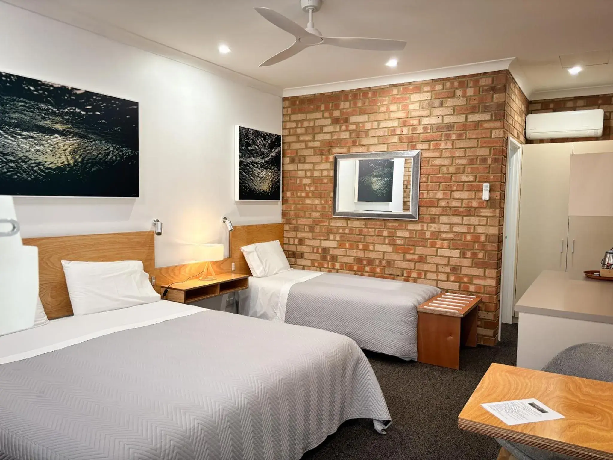 Superior Double or Twin Room in Edge Of The Forest Motel Superior Double or Twin Room in Edge Of The Forest Motel