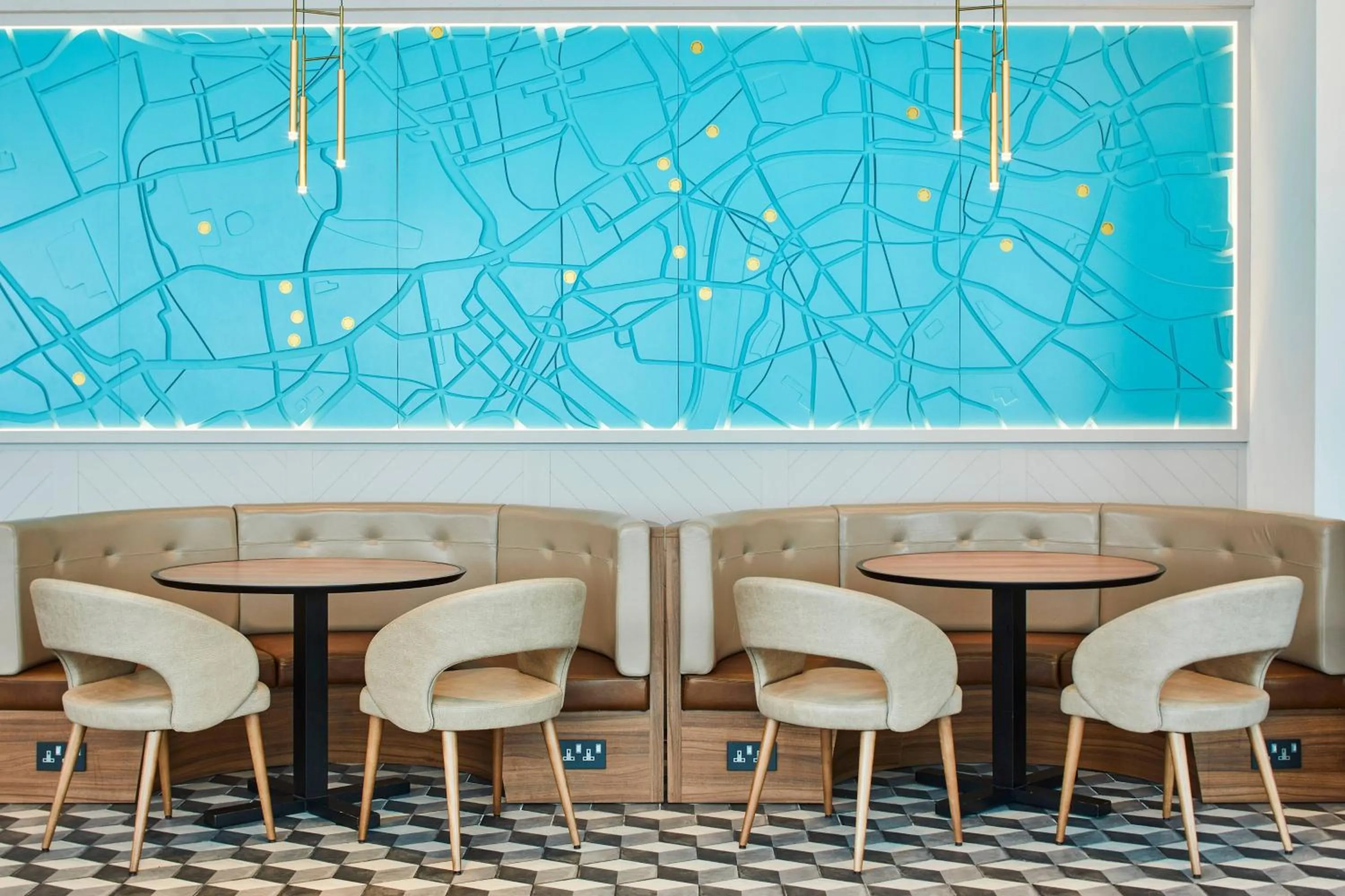 Restaurant/places to eat in Residence Inn by Marriott London Kensington