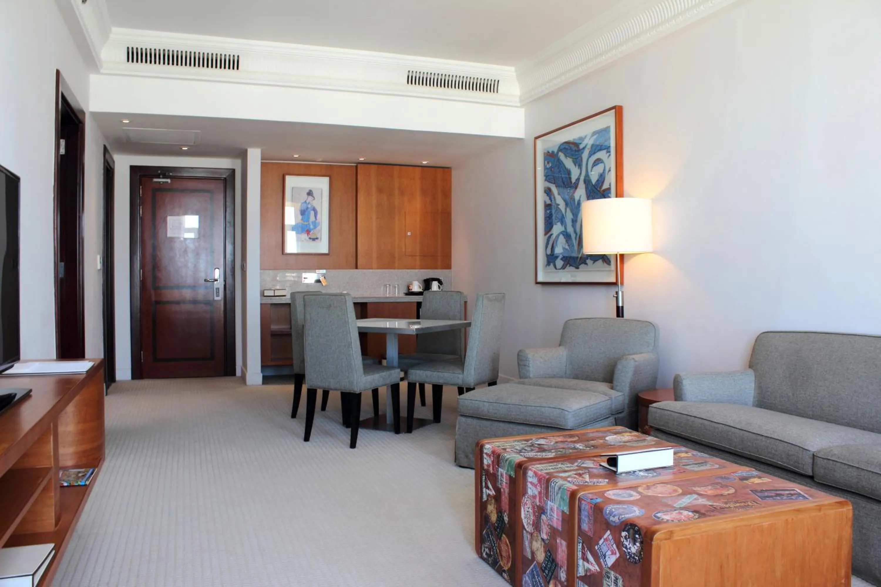 Living room in K108 Hotel Doha