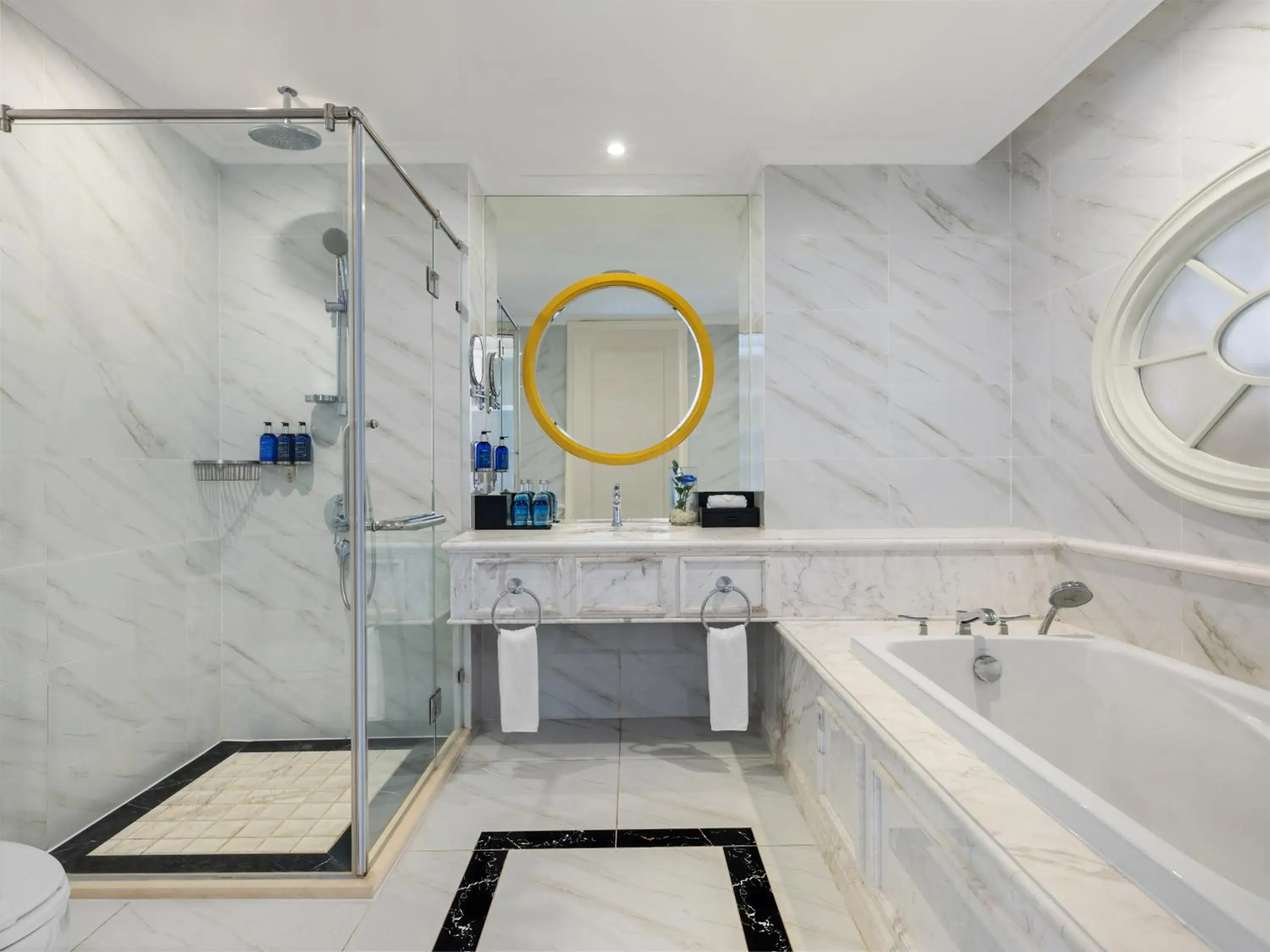 Deluxe Room with Pool View in Radisson Blu Resort Phu Quoc Deluxe Room with Pool View in Radisson Blu Resort Phu Quoc