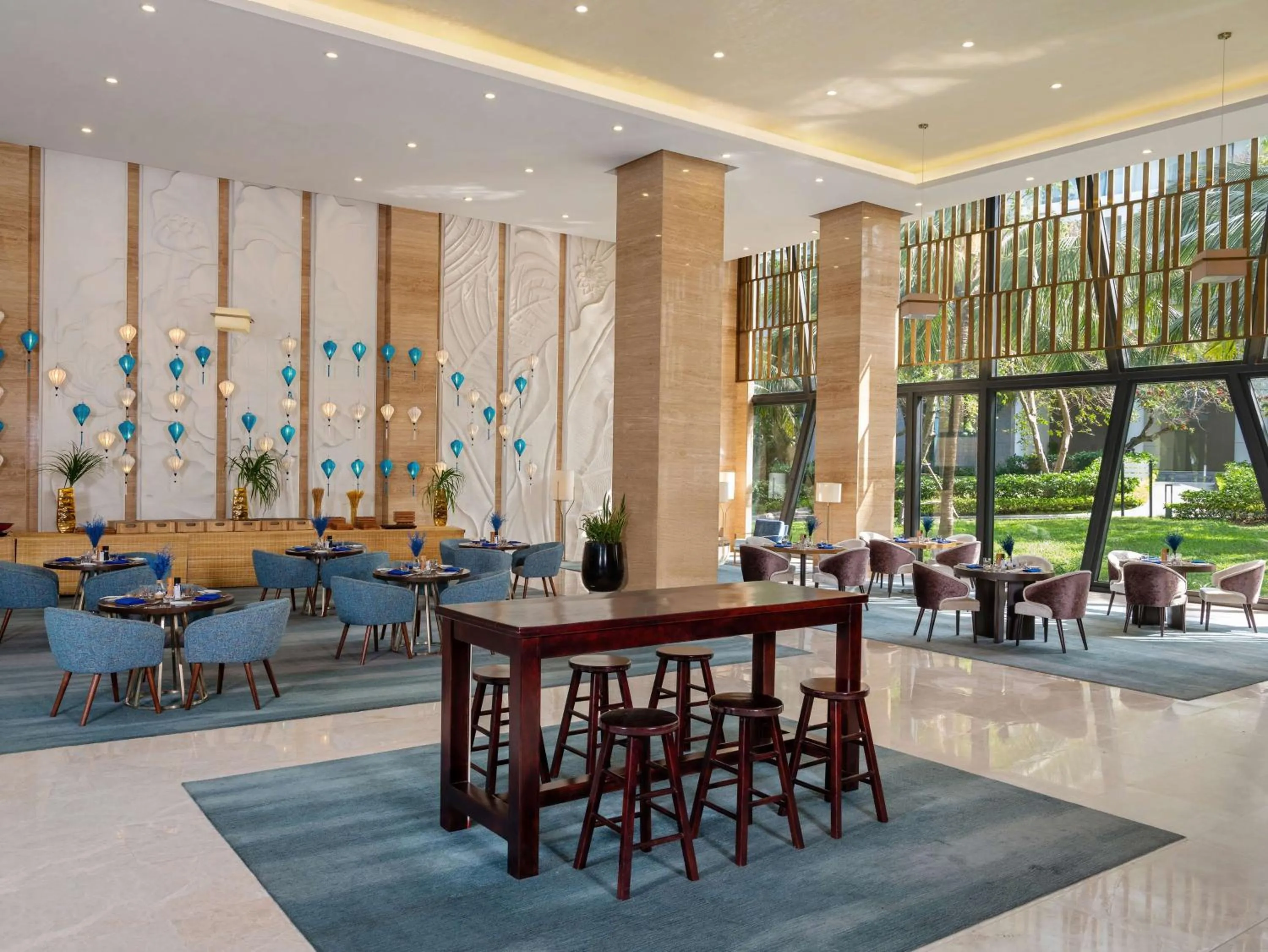 Lounge or bar in Radisson Blu Resort Phu Quoc