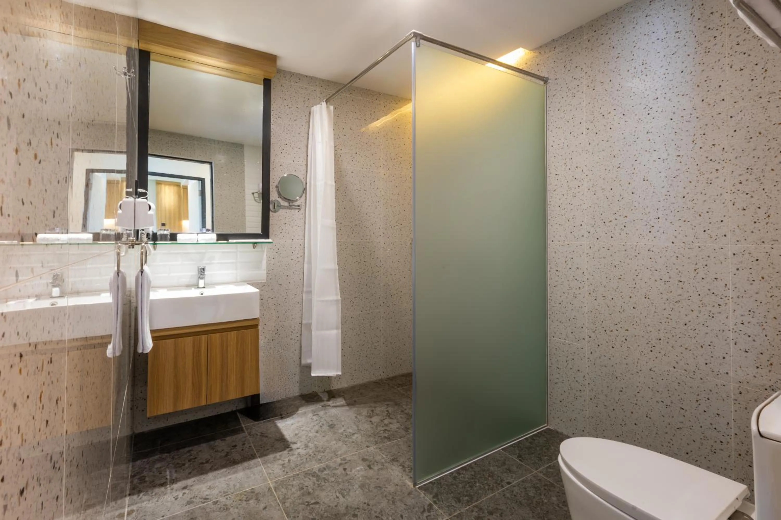 Shower in Best Western Setiabudhi Bandung