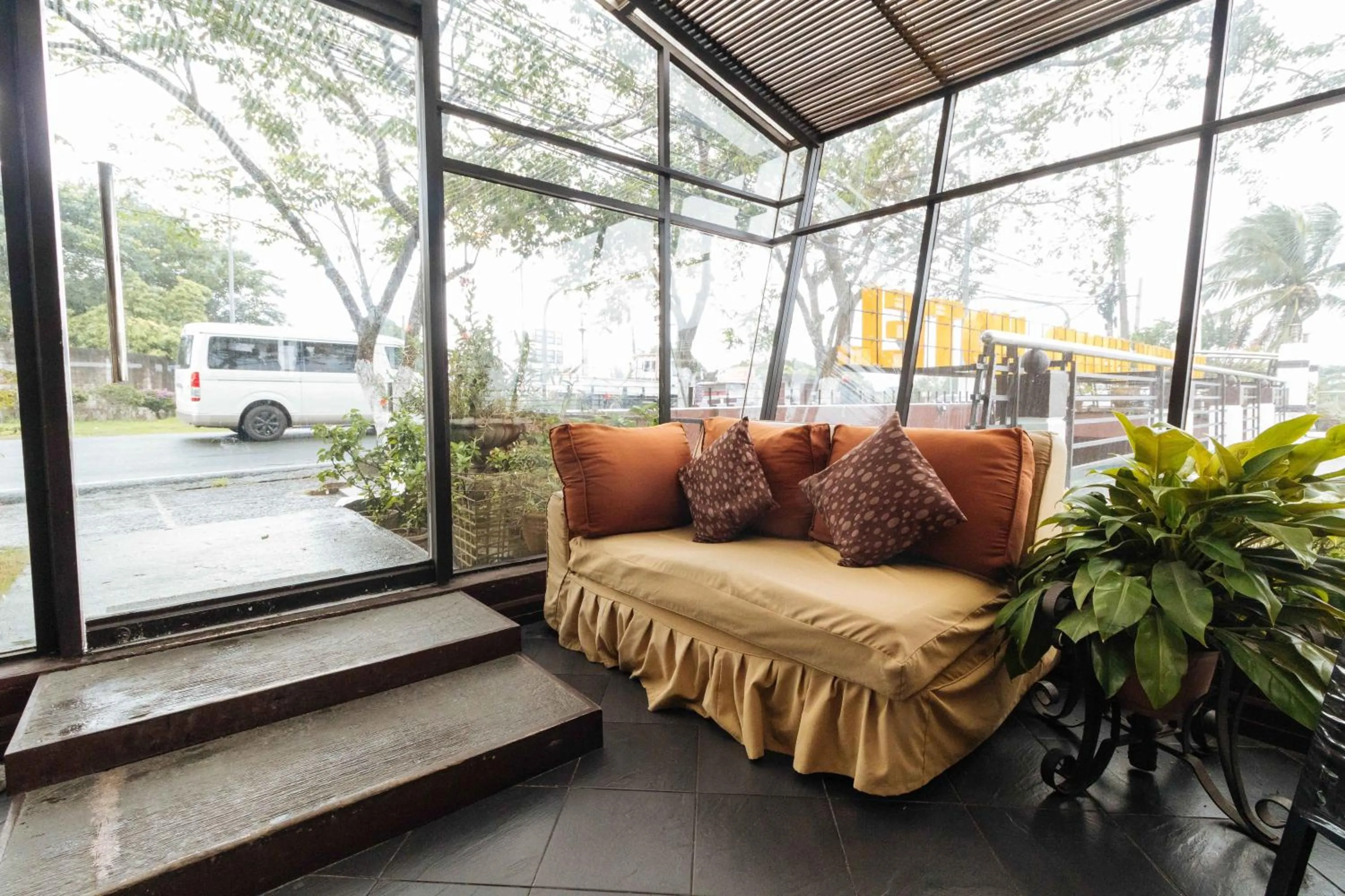 Lobby or reception in RedDoorz Plus at The Ridge Tagaytay