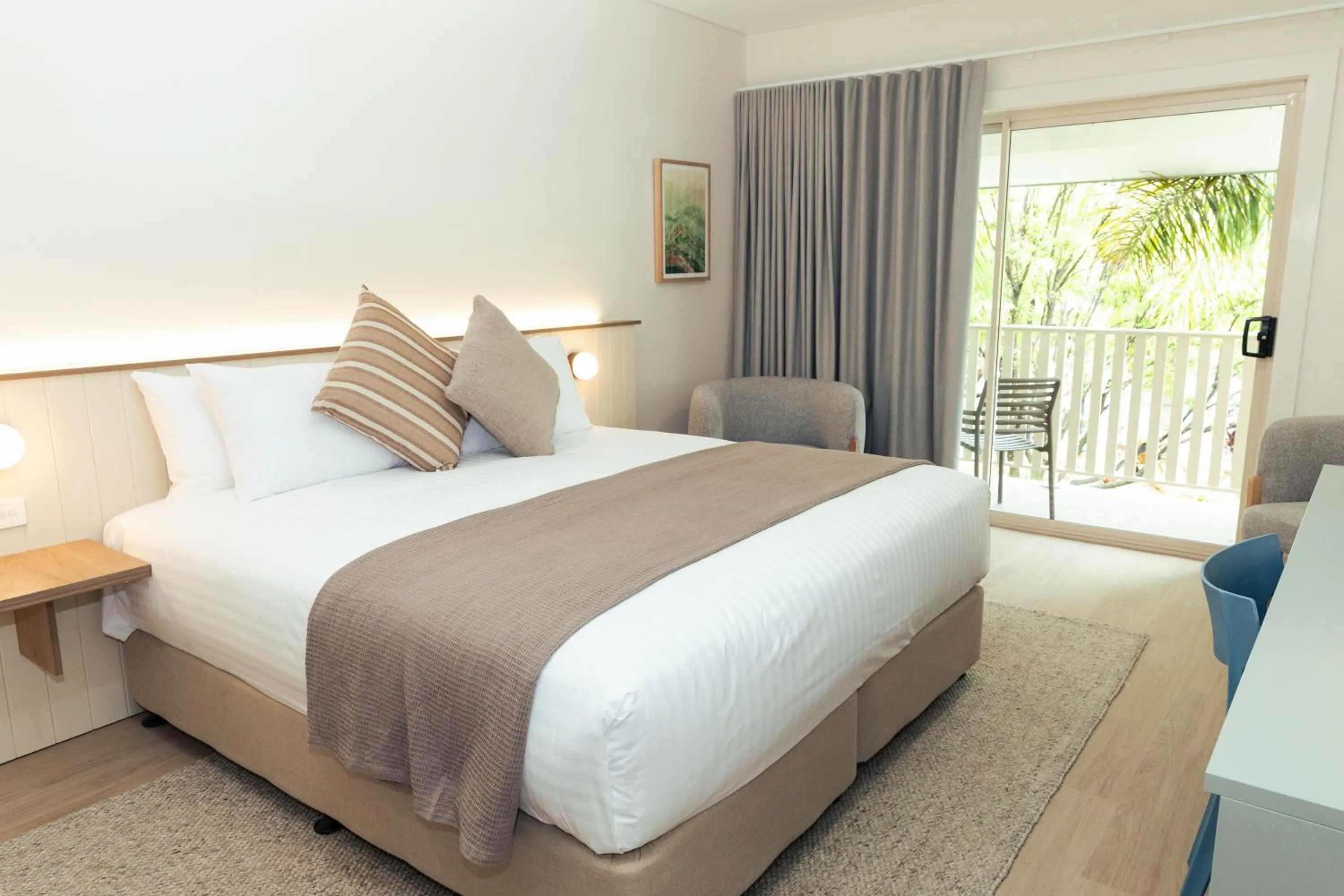 Balcony/Terrace, Bed in Lismore Gateway Motel