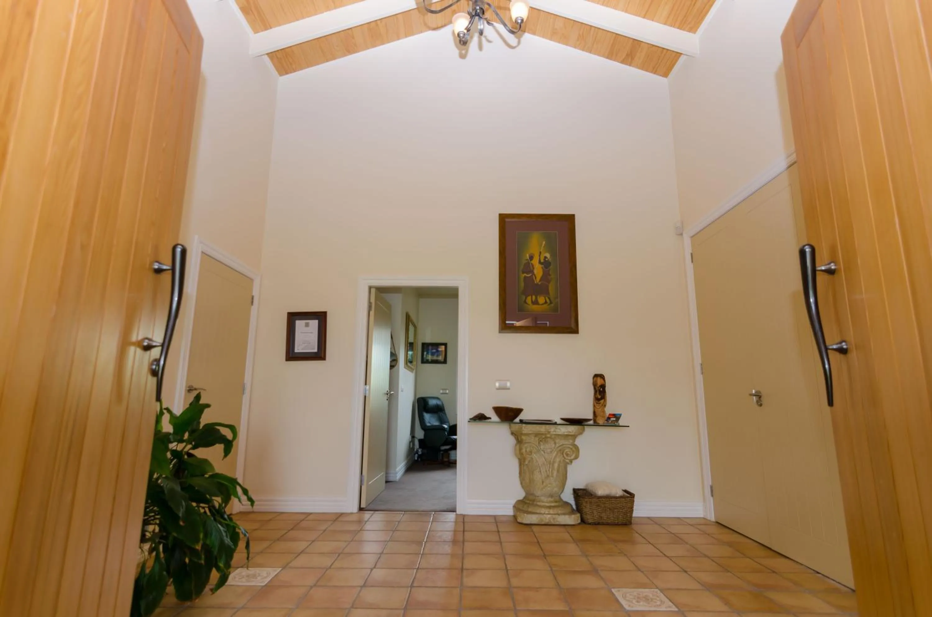 Facade/entrance in The Summit Lodge