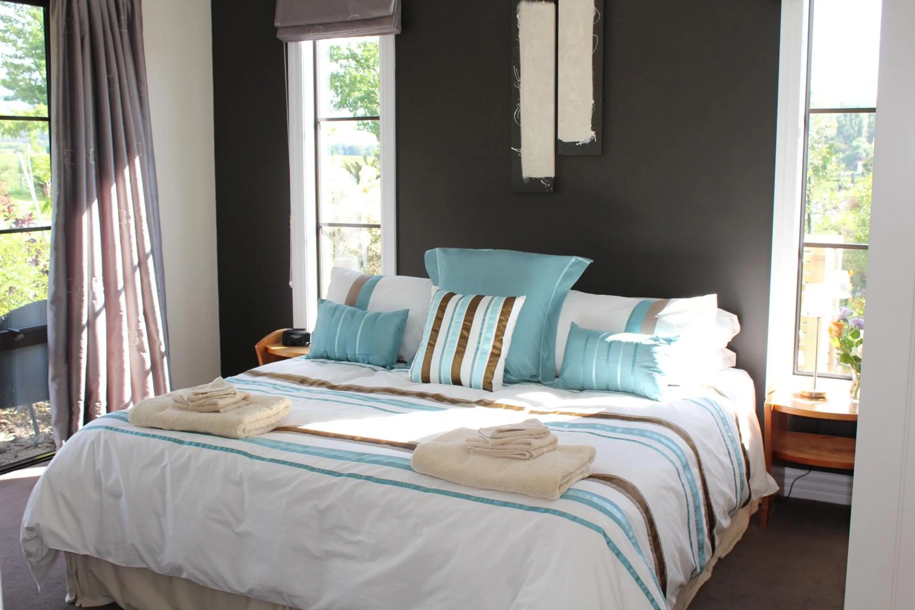 Bed in The Summit Lodge