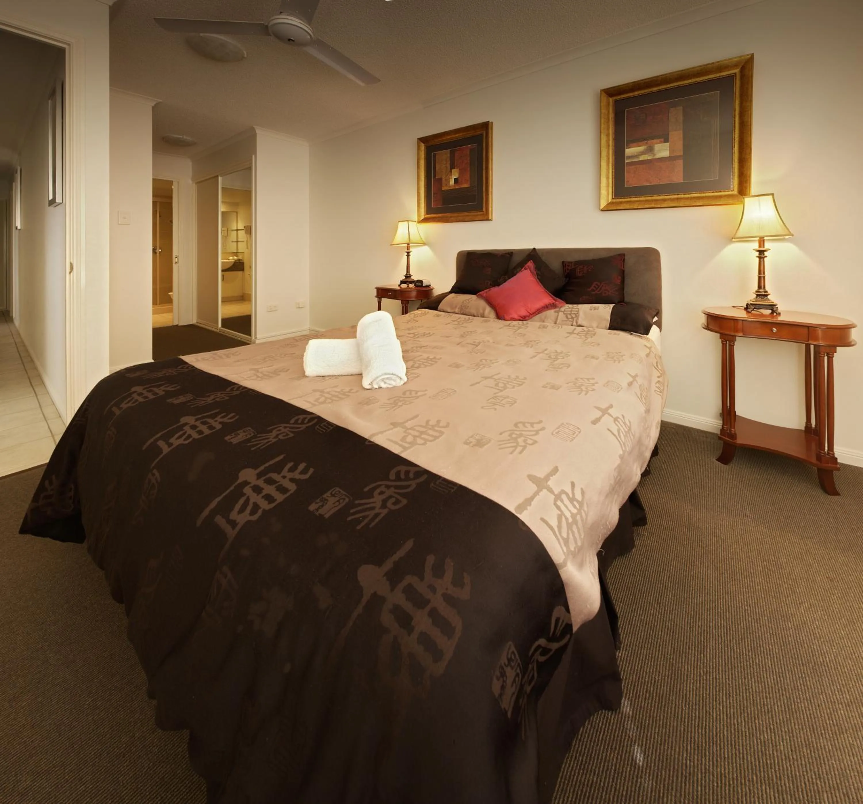 Bed in On The River Apartments