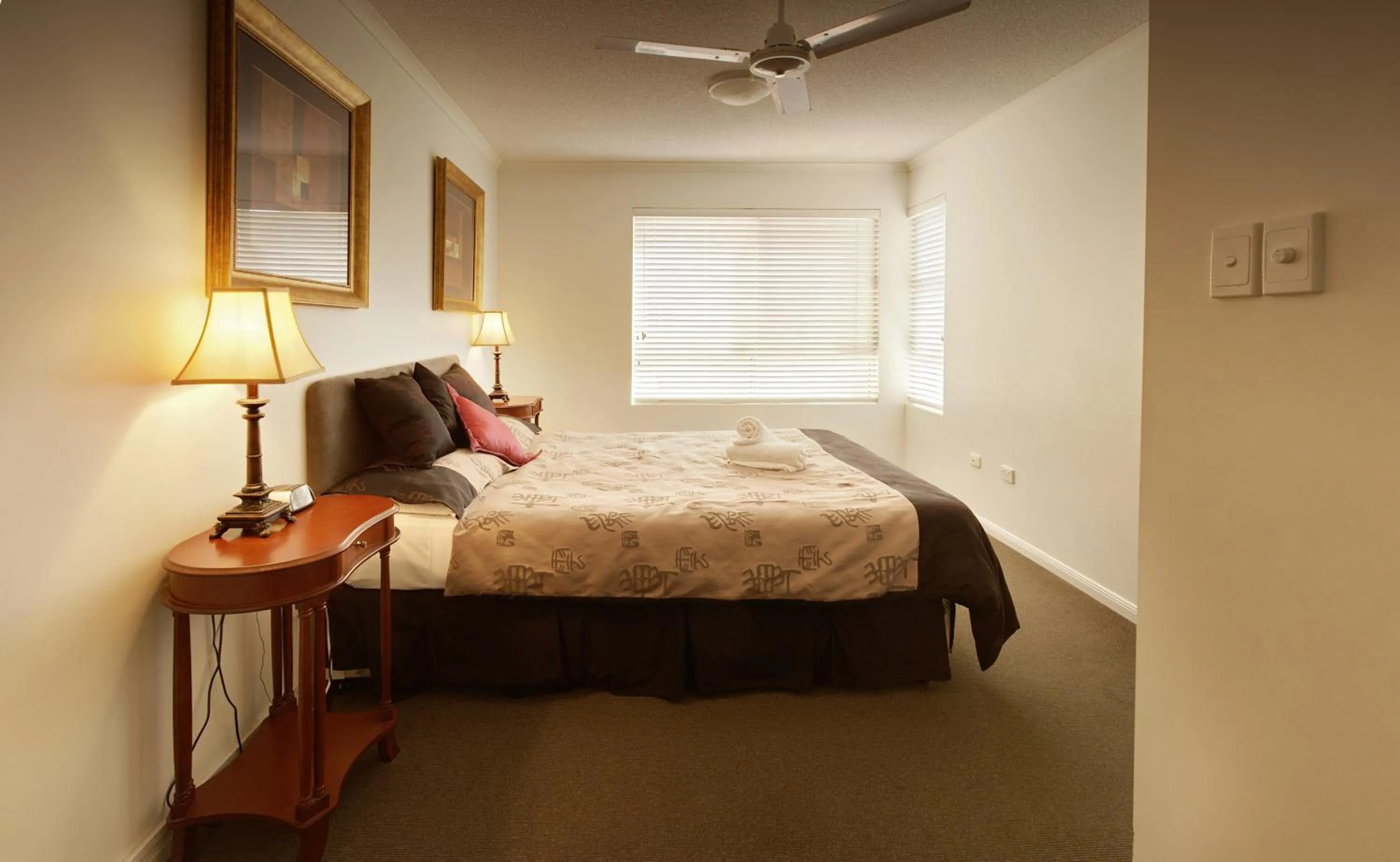 Bed in On The River Apartments