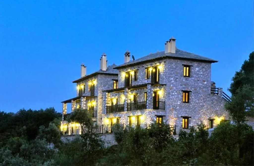 Property building in Prasino - Galazio