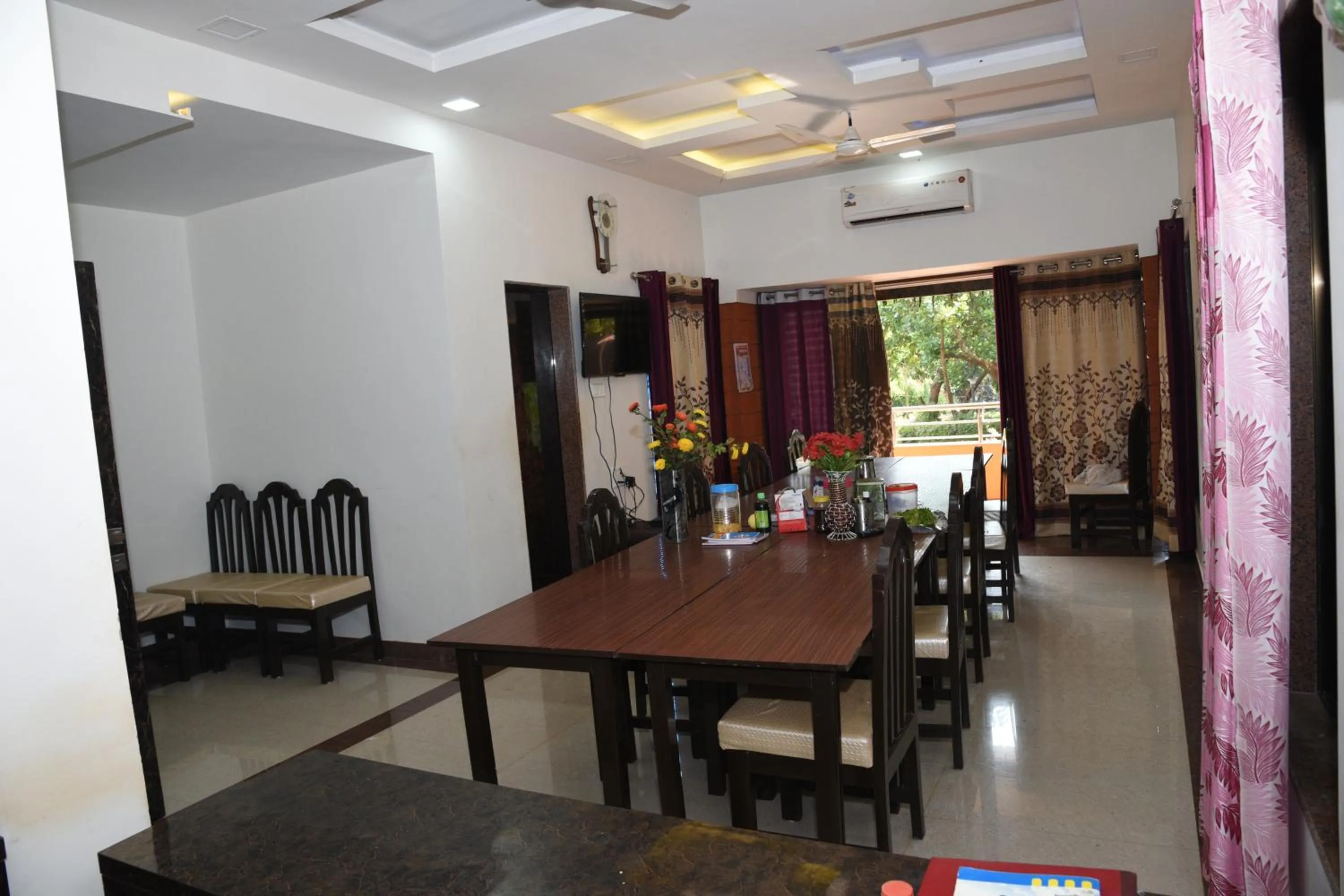 Lunch in Shree Ramkrishna Anandvan