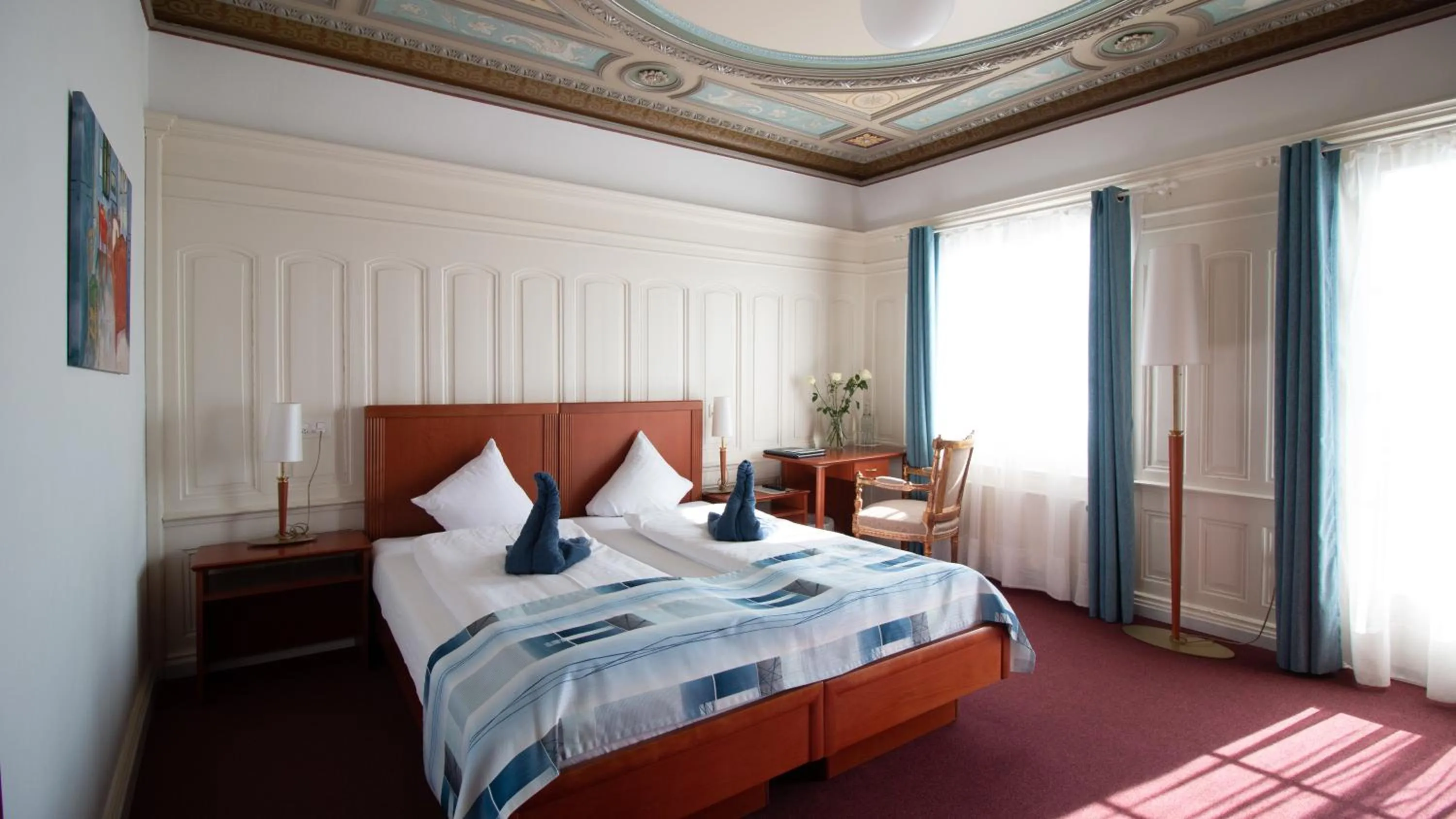 Bed in Hotel Schloss Romanshorn