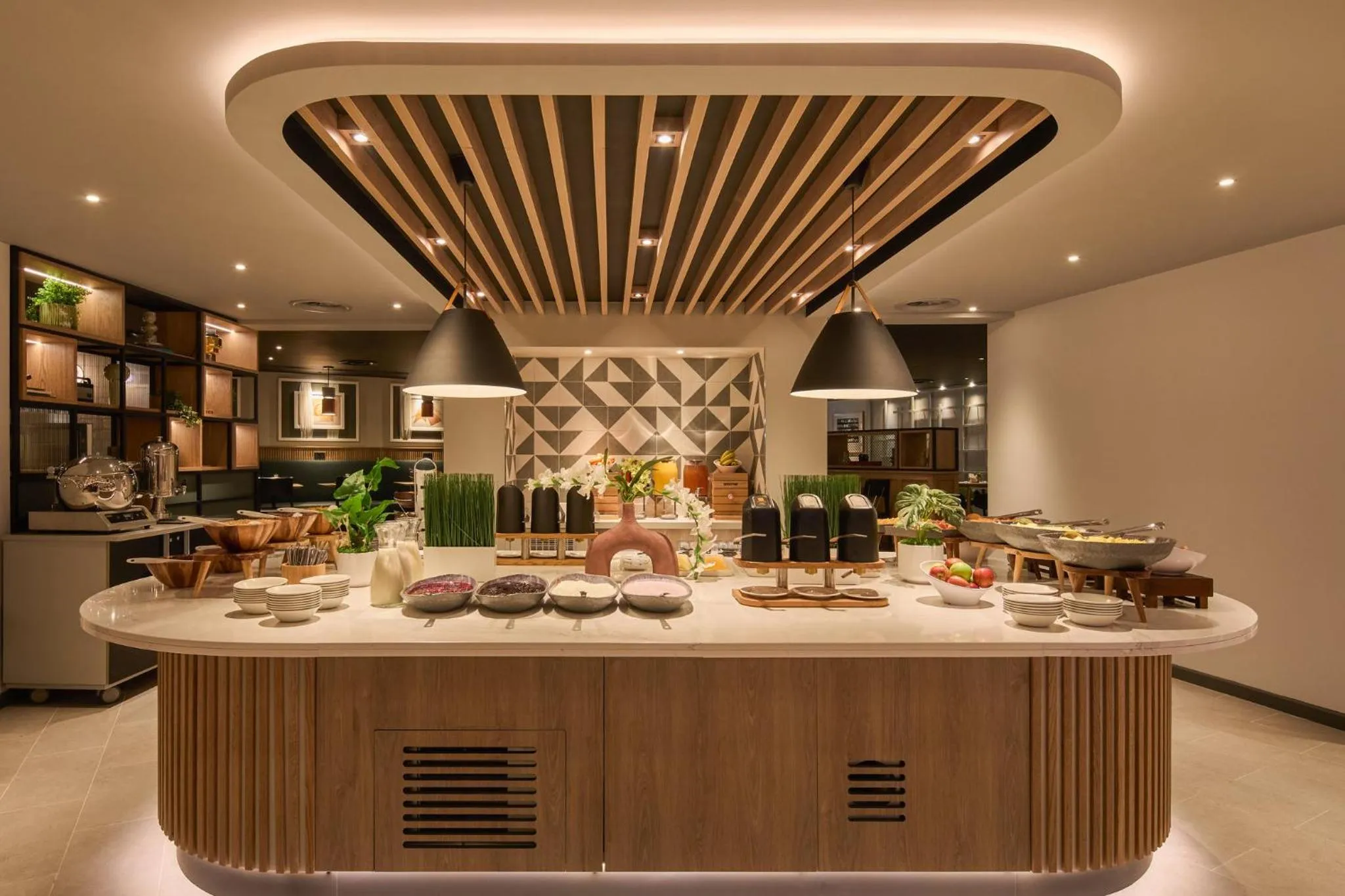 Breakfast in Holiday Inn London Bloomsbury by IHG