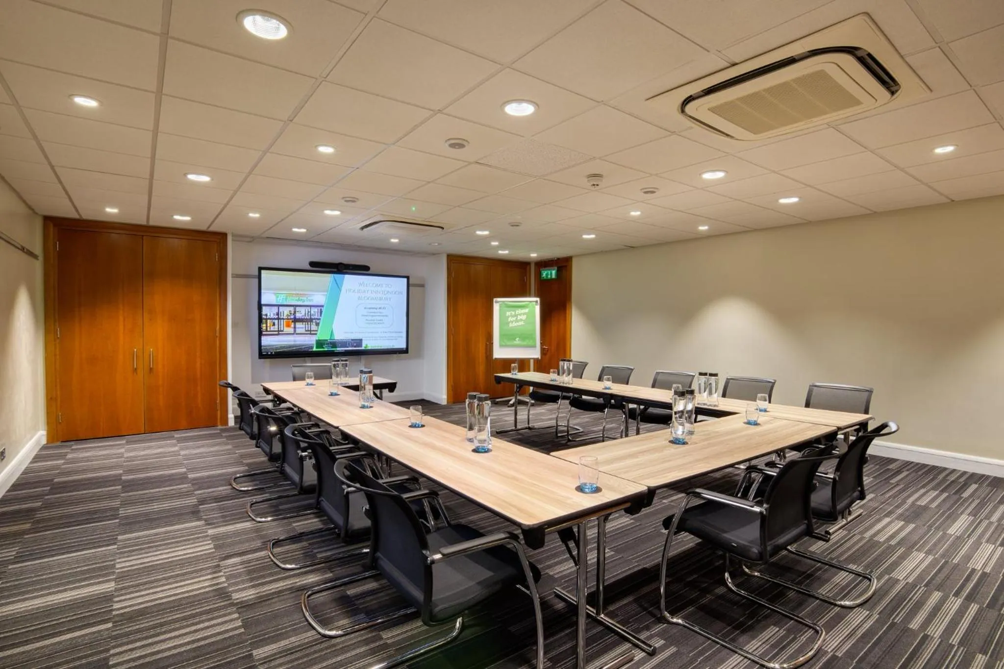 Meeting/conference room in Holiday Inn London Bloomsbury by IHG