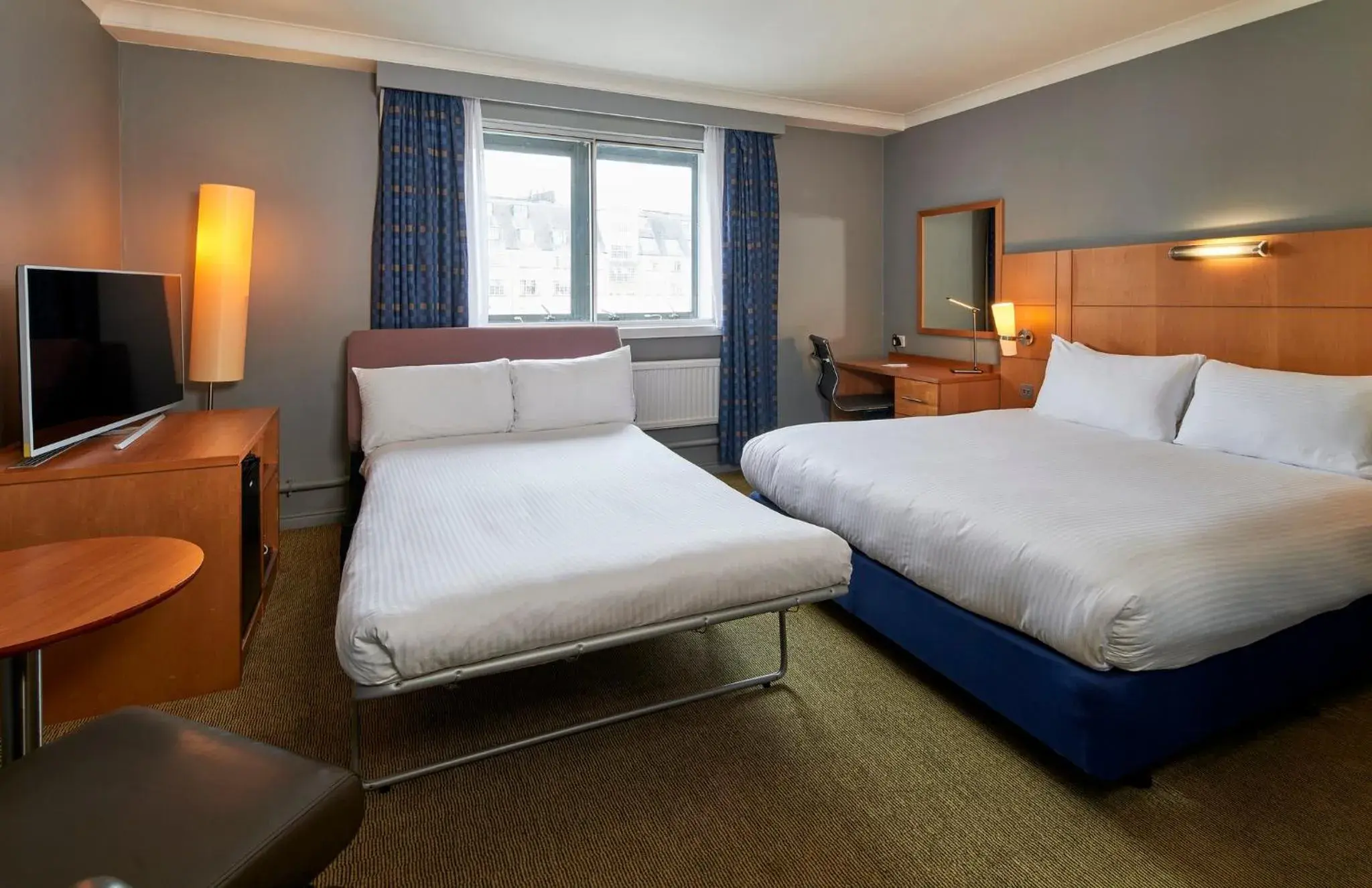 Premium Queen Room with sofa bed in Holiday Inn London Bloomsbury by IHG Premium Queen Room with sofa bed in Holiday Inn London Bloomsbury by IHG