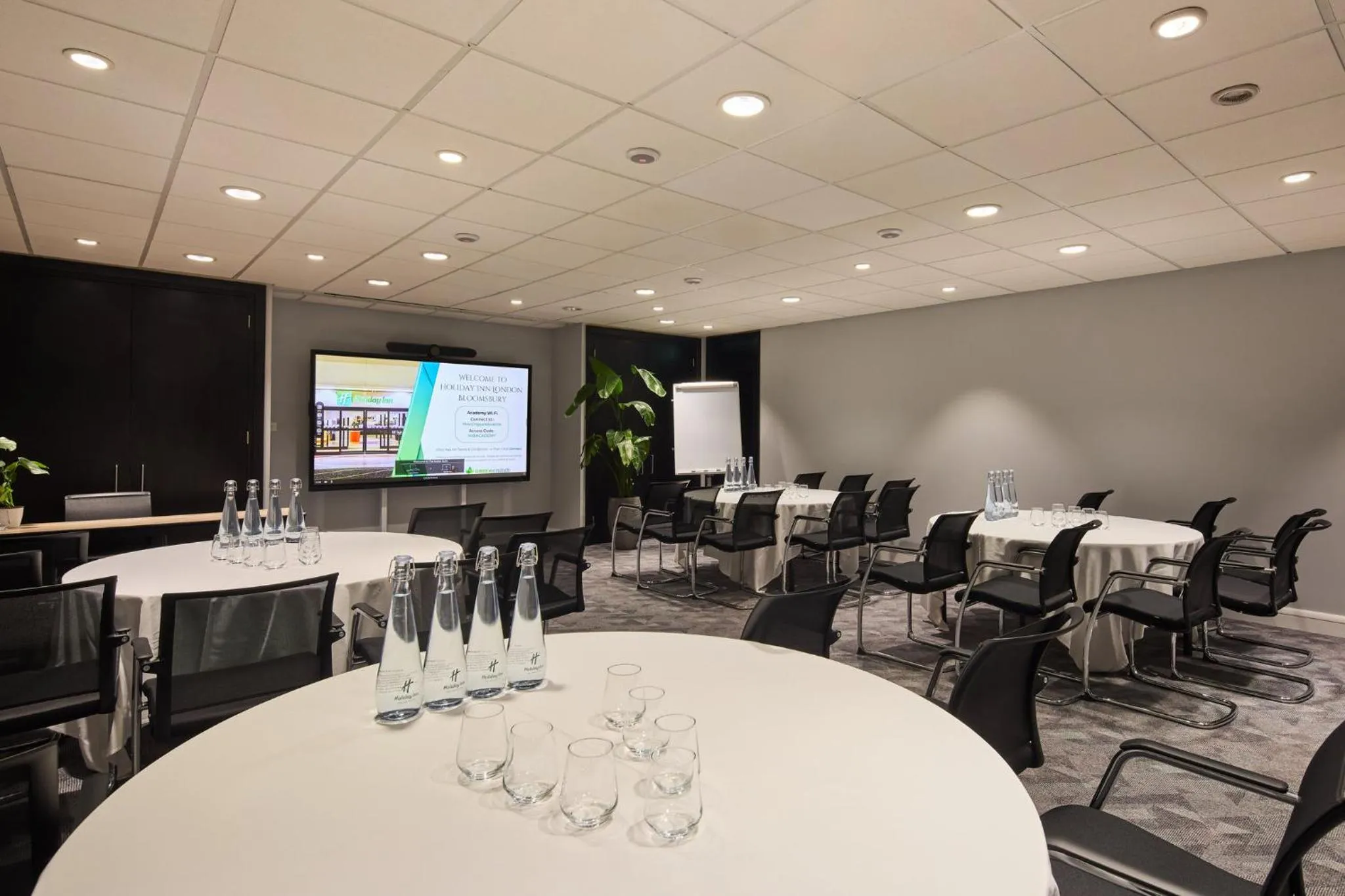 Meeting/conference room in Holiday Inn London Bloomsbury by IHG