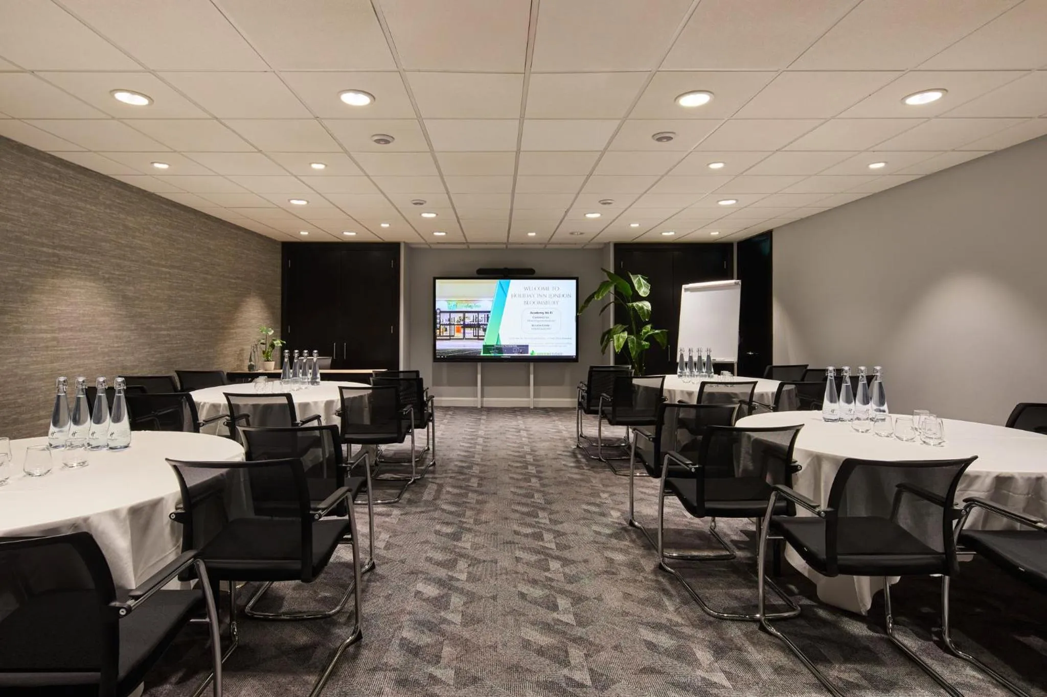 Meeting/conference room in Holiday Inn London Bloomsbury by IHG