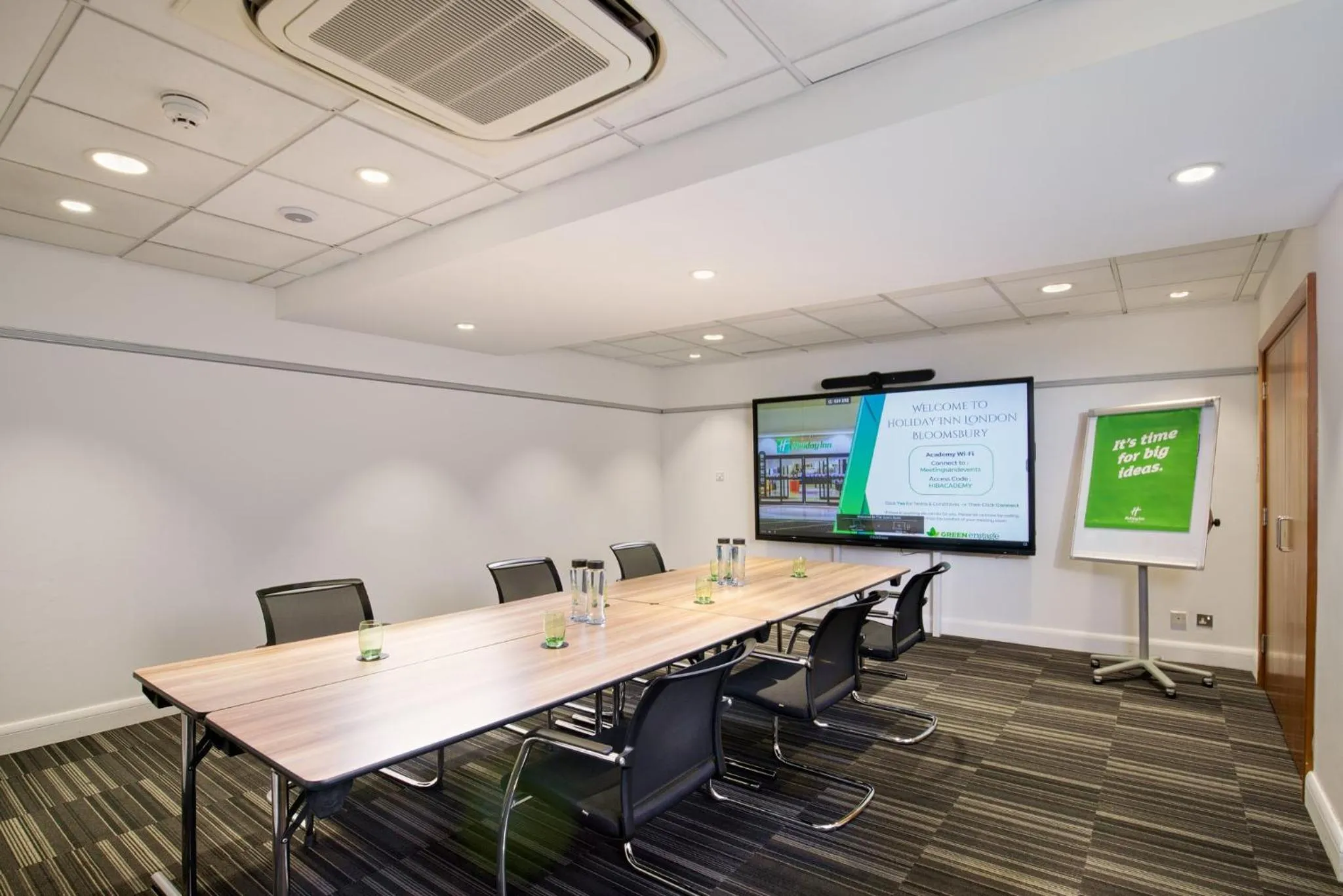 Meeting/conference room in Holiday Inn London Bloomsbury by IHG
