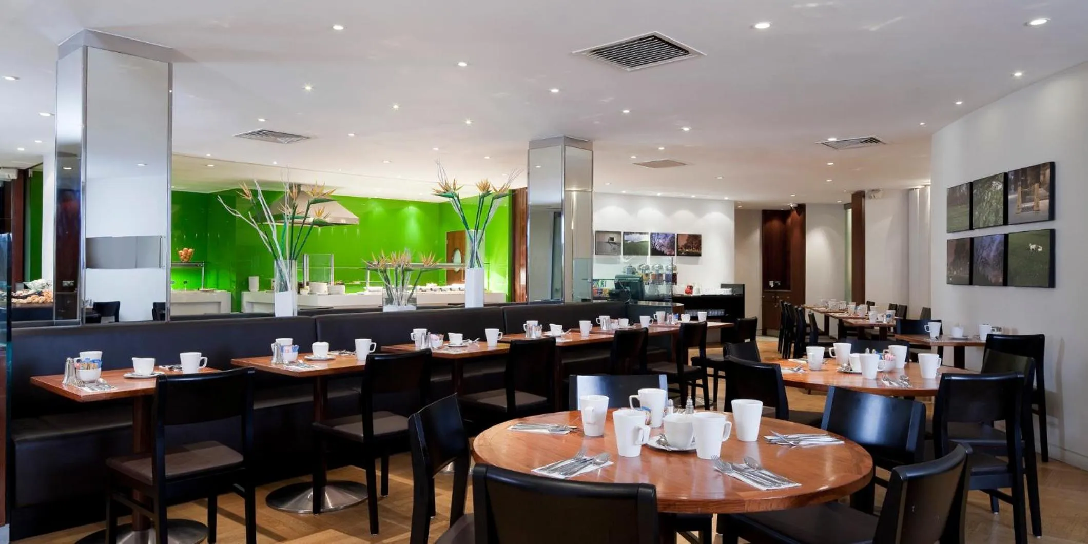 Restaurant/places to eat in Holiday Inn London Bloomsbury by IHG