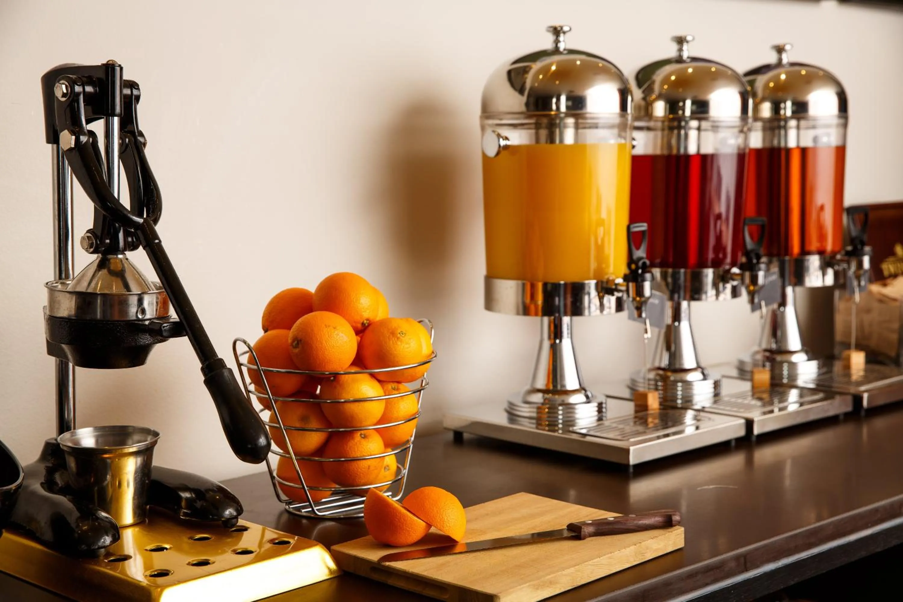 Breakfast in Holiday Inn London Bloomsbury by IHG