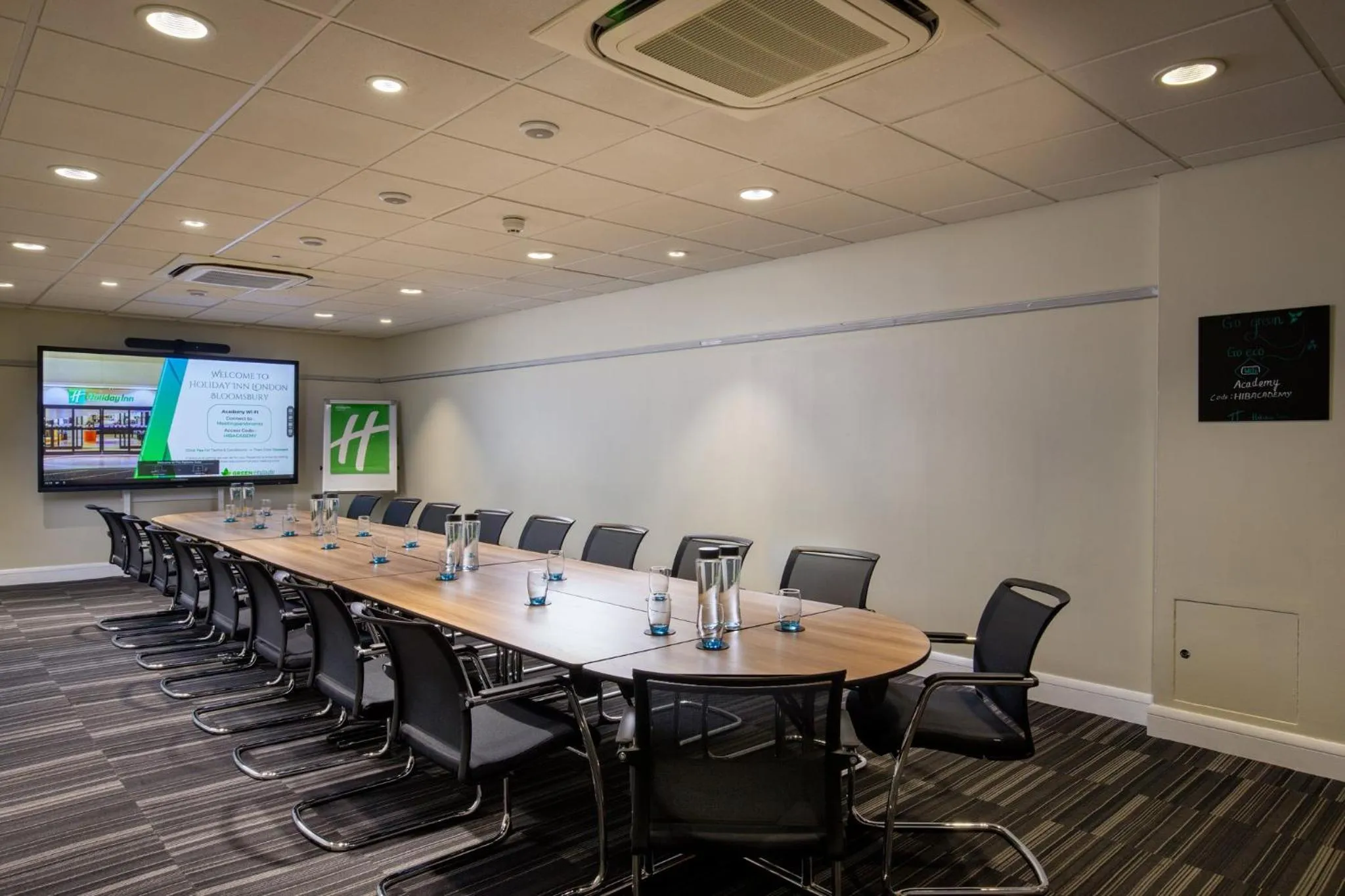 Meeting/conference room in Holiday Inn London Bloomsbury by IHG