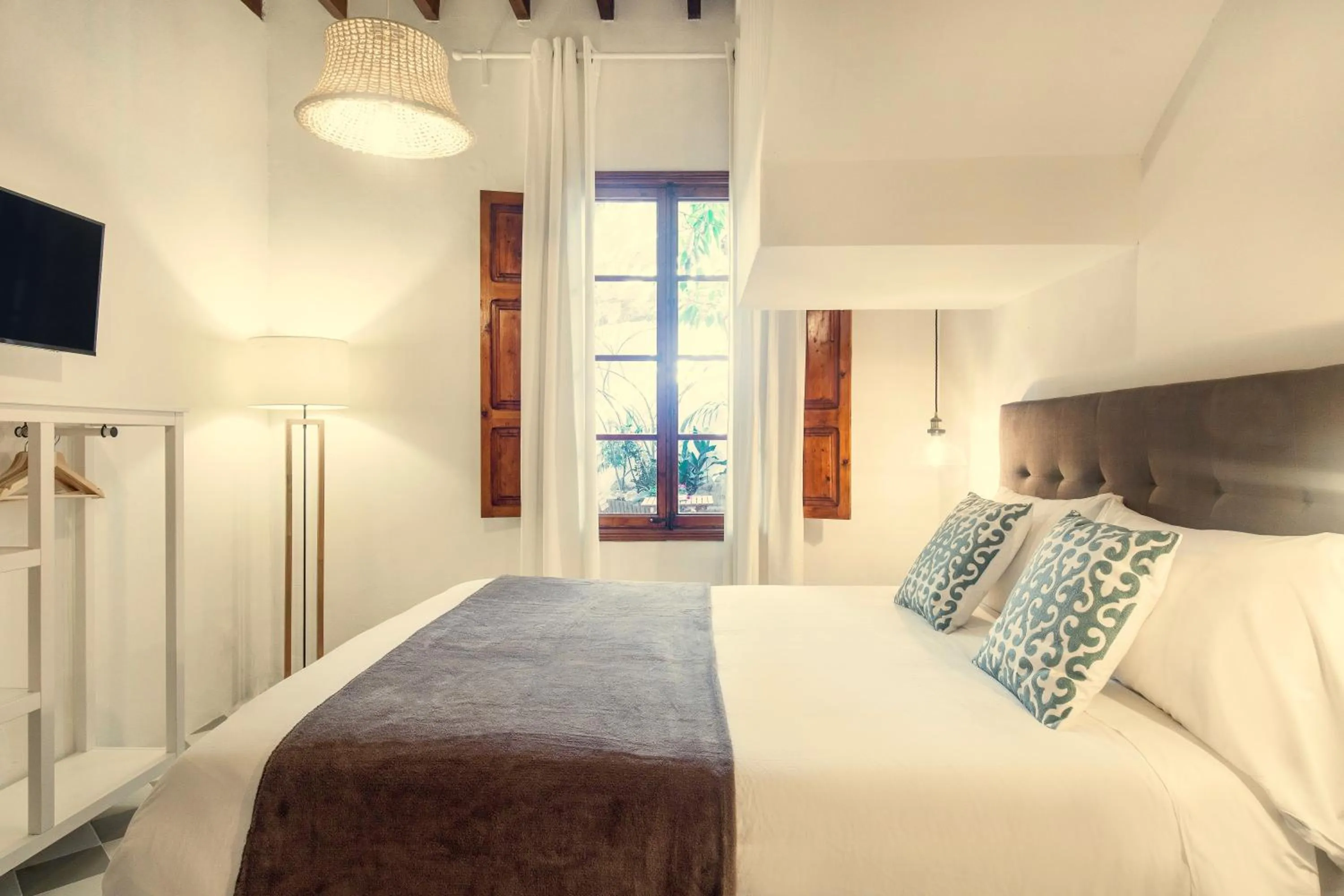 Photo of the whole room, Bed in Senda Caimari