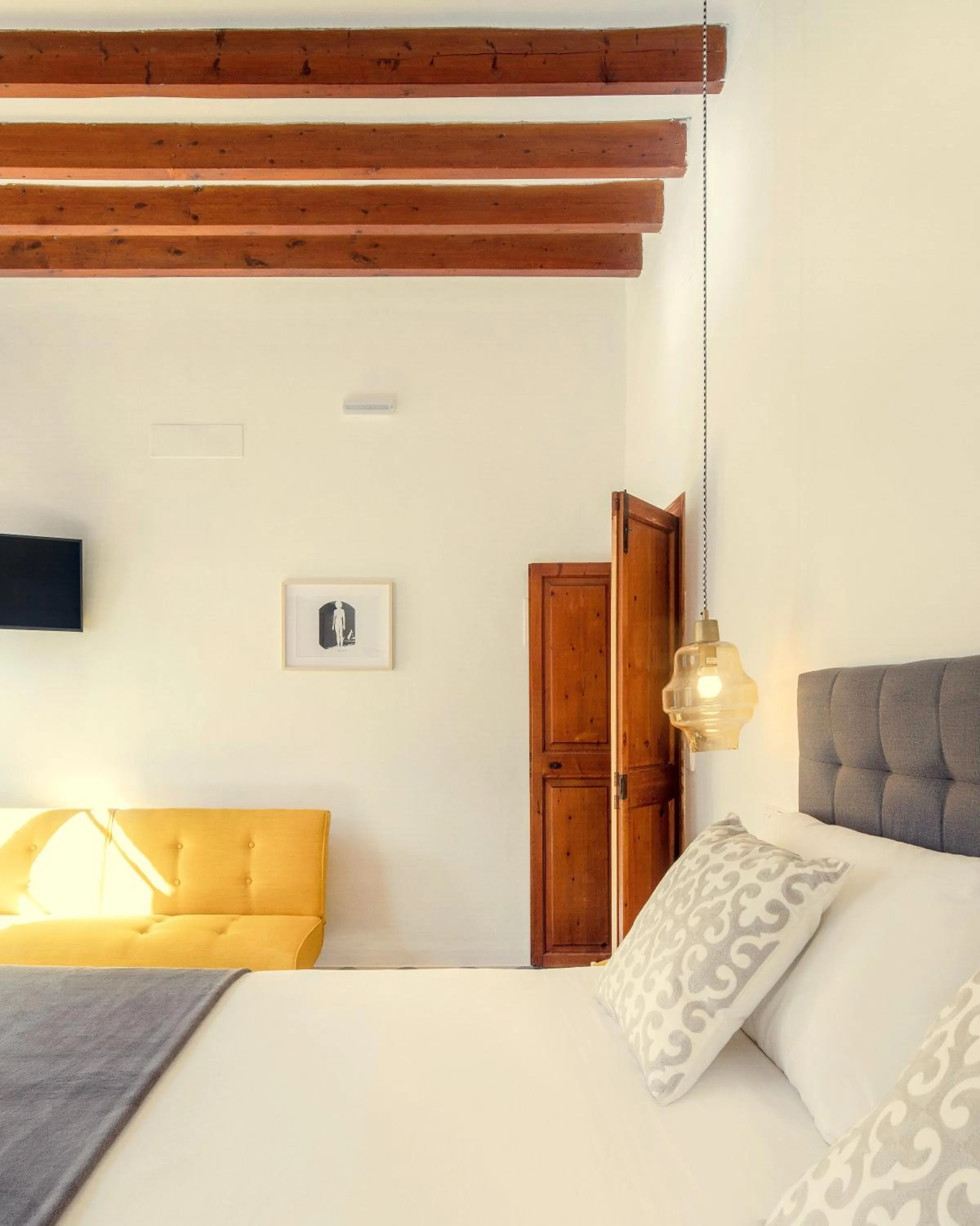 Photo of the whole room, Bed in Senda Caimari