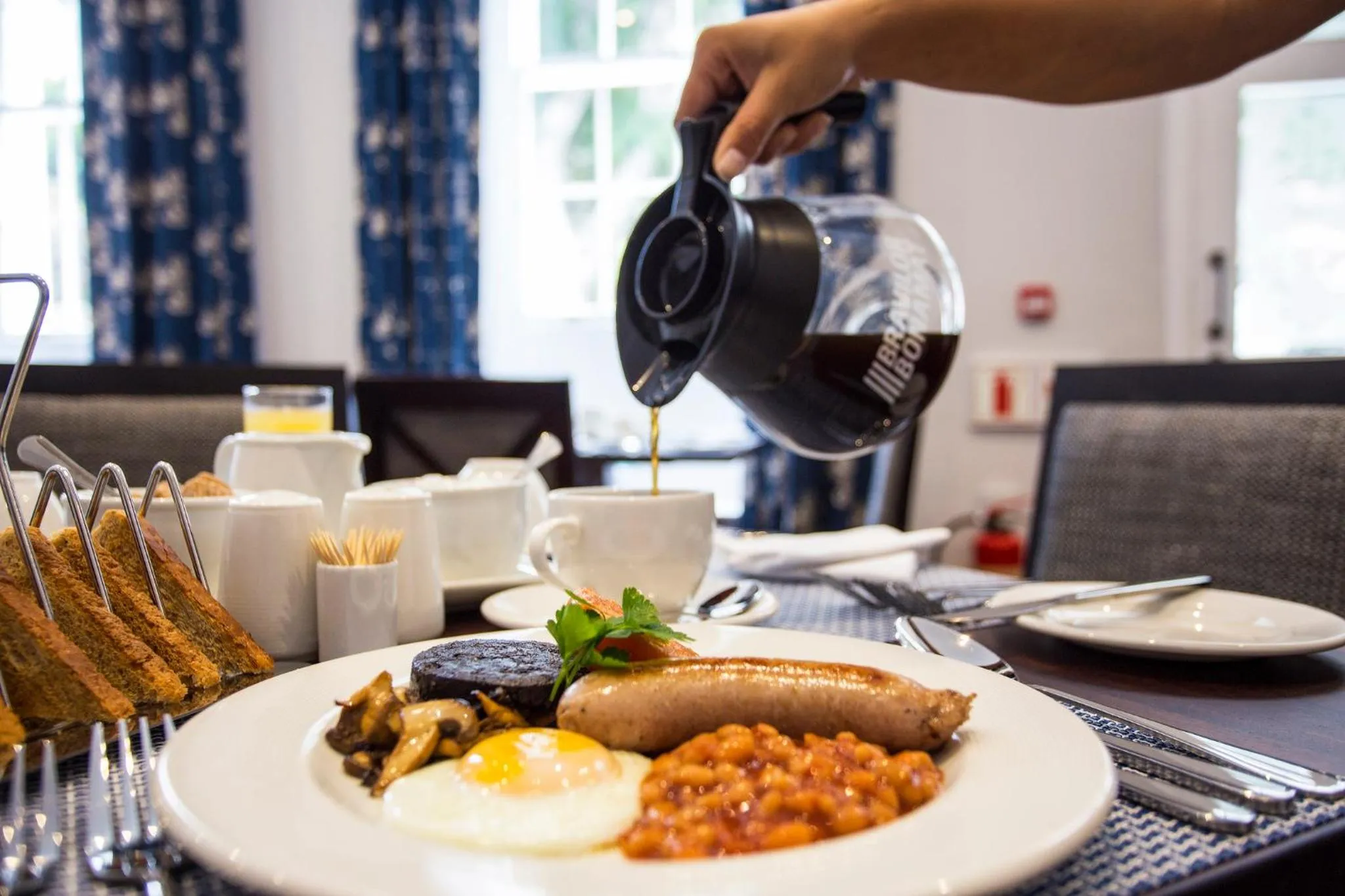 Breakfast in Mantis St Helena