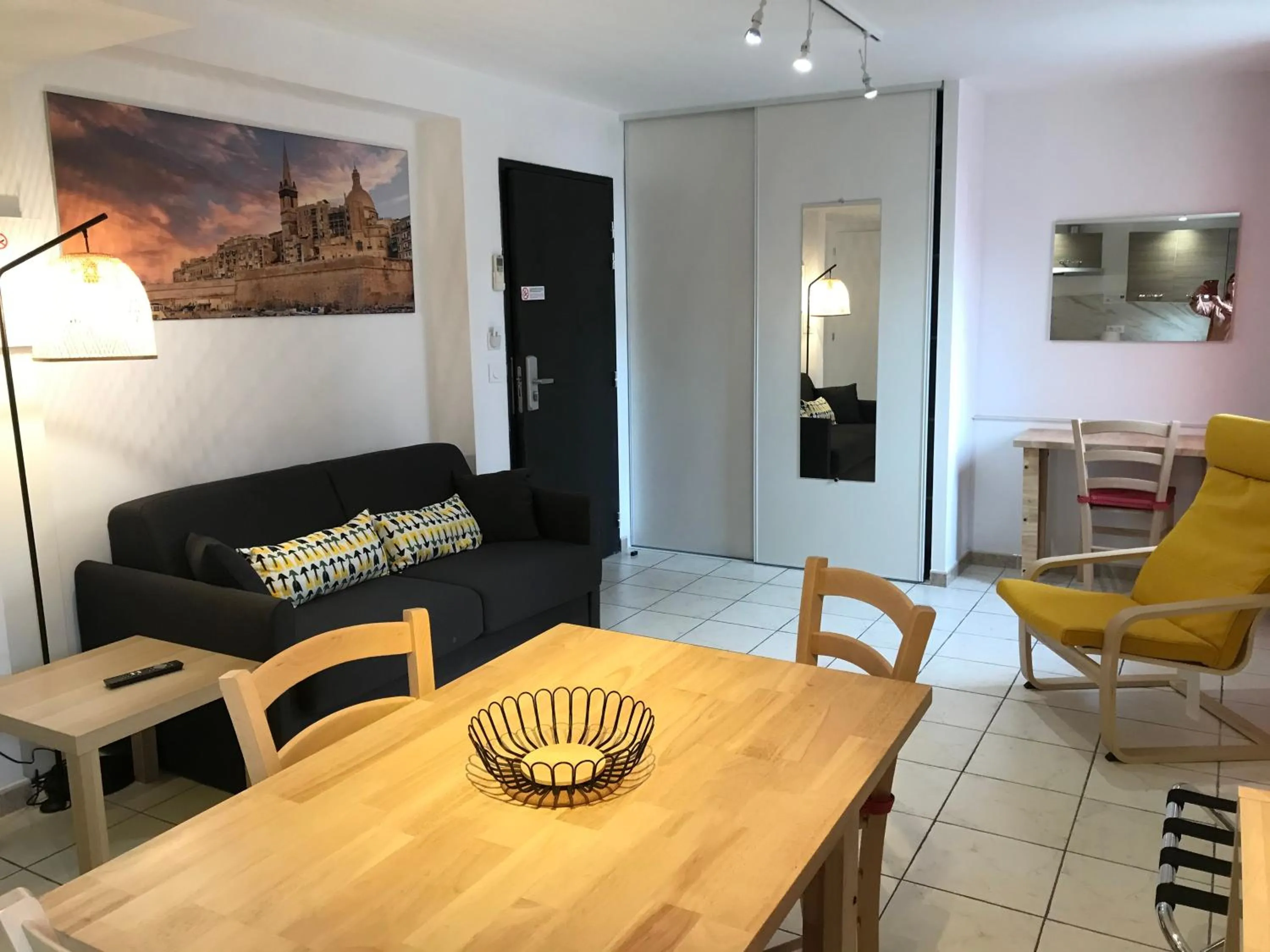 Seating area in Privilège Hôtel & Apparts Eurociel Centre Comédie