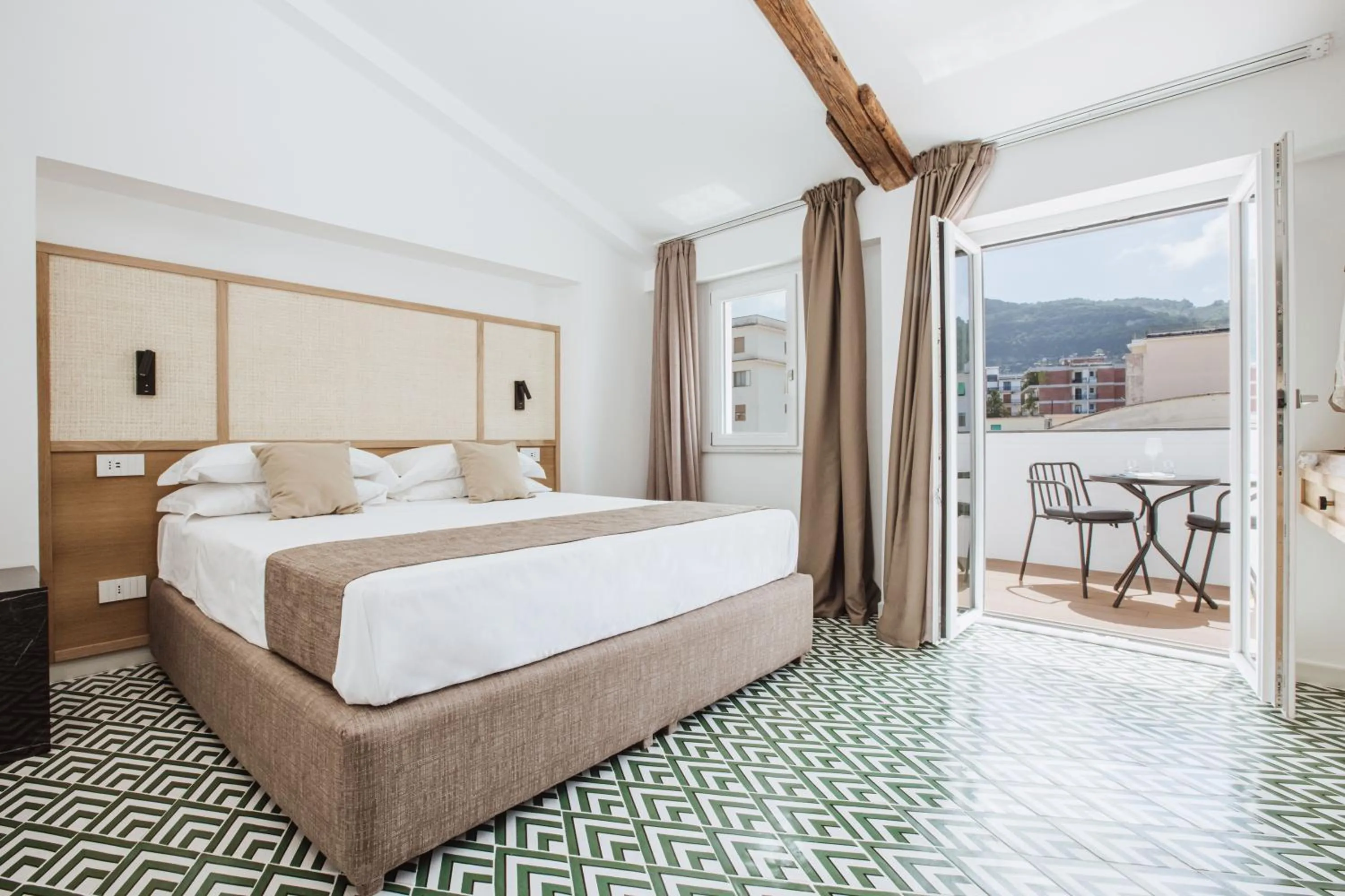 Boutique Suites 186