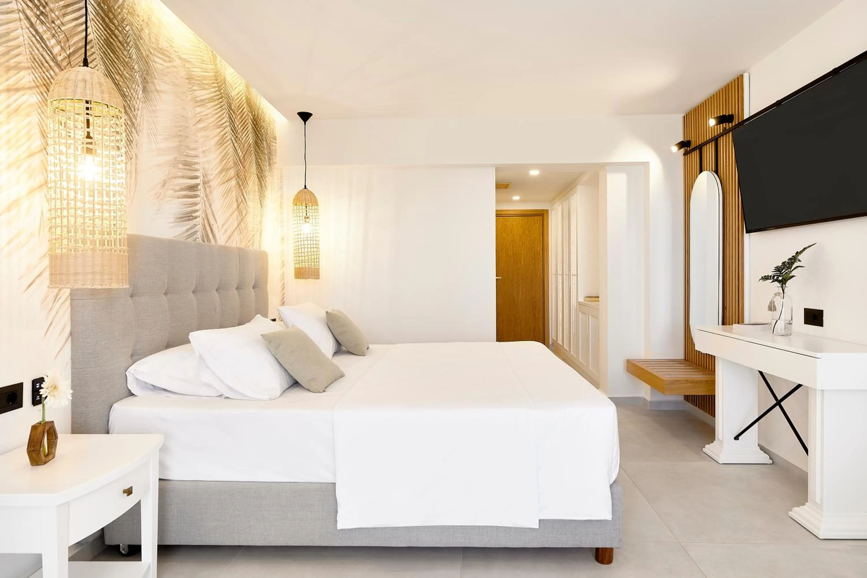 Bedroom, Bed in Iberostar Selection Creta Marine