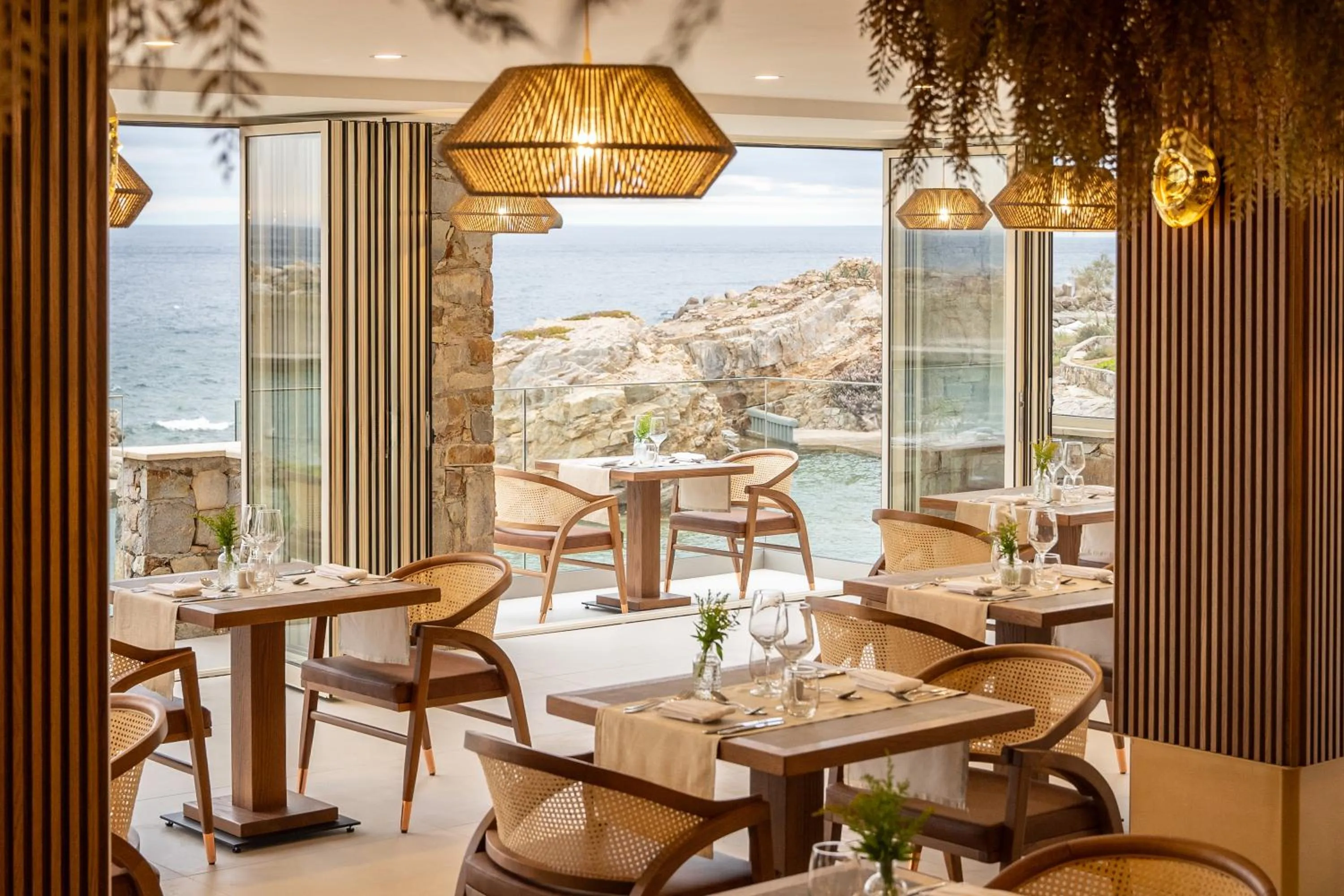 Restaurant/places to eat in Iberostar Selection Creta Marine