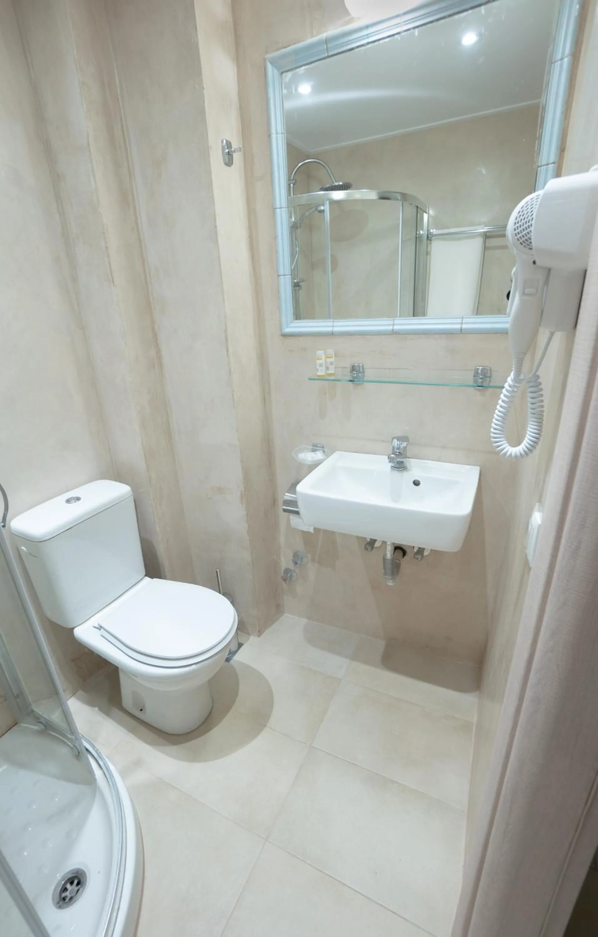 Bathroom in Palatino Hotel