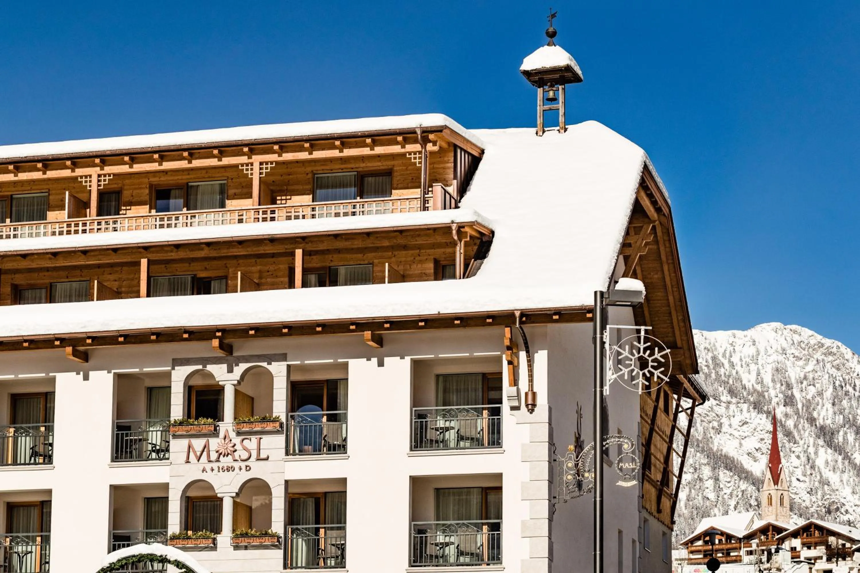 Facade/entrance in Hotel Masl