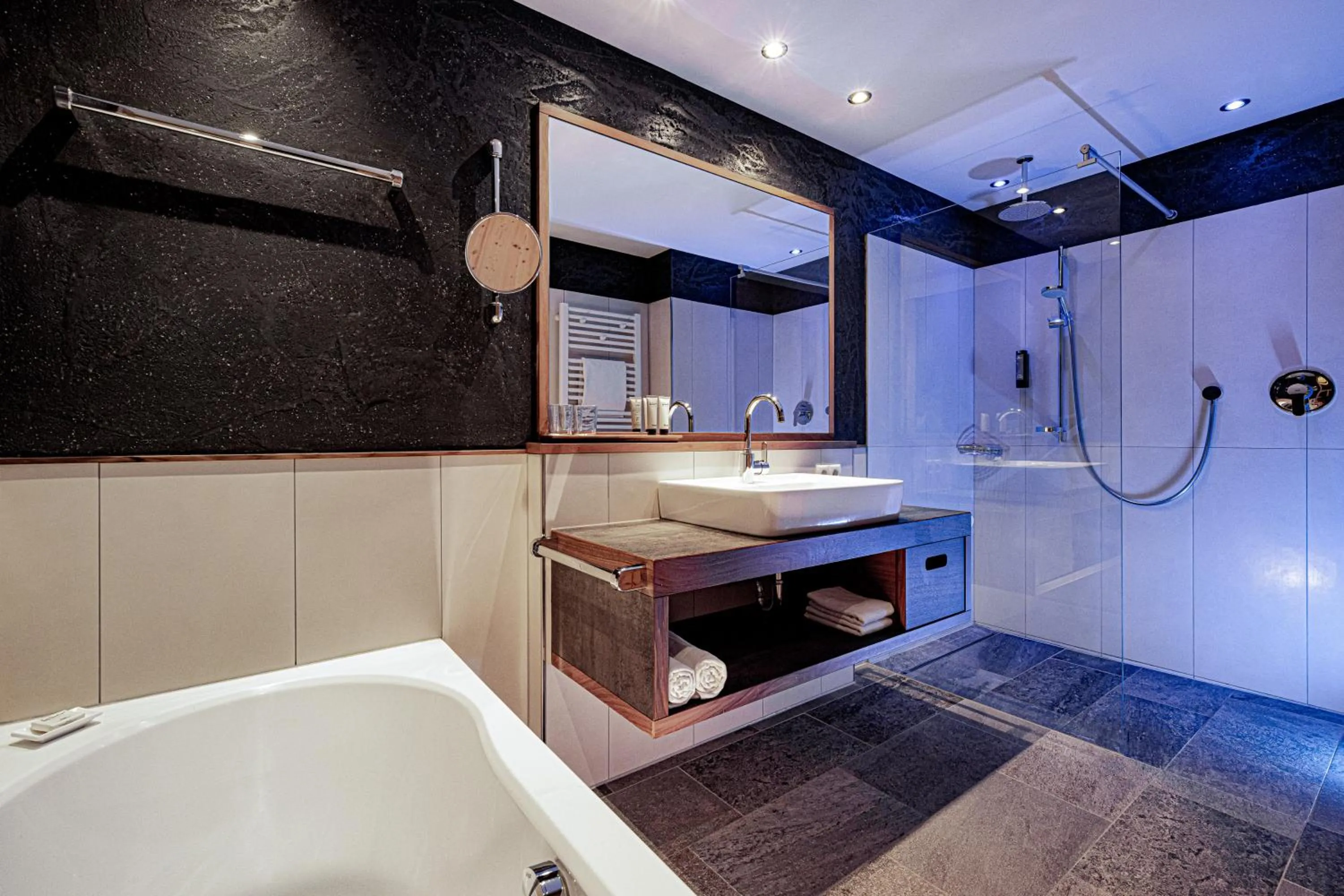 Bathroom in Hotel Masl