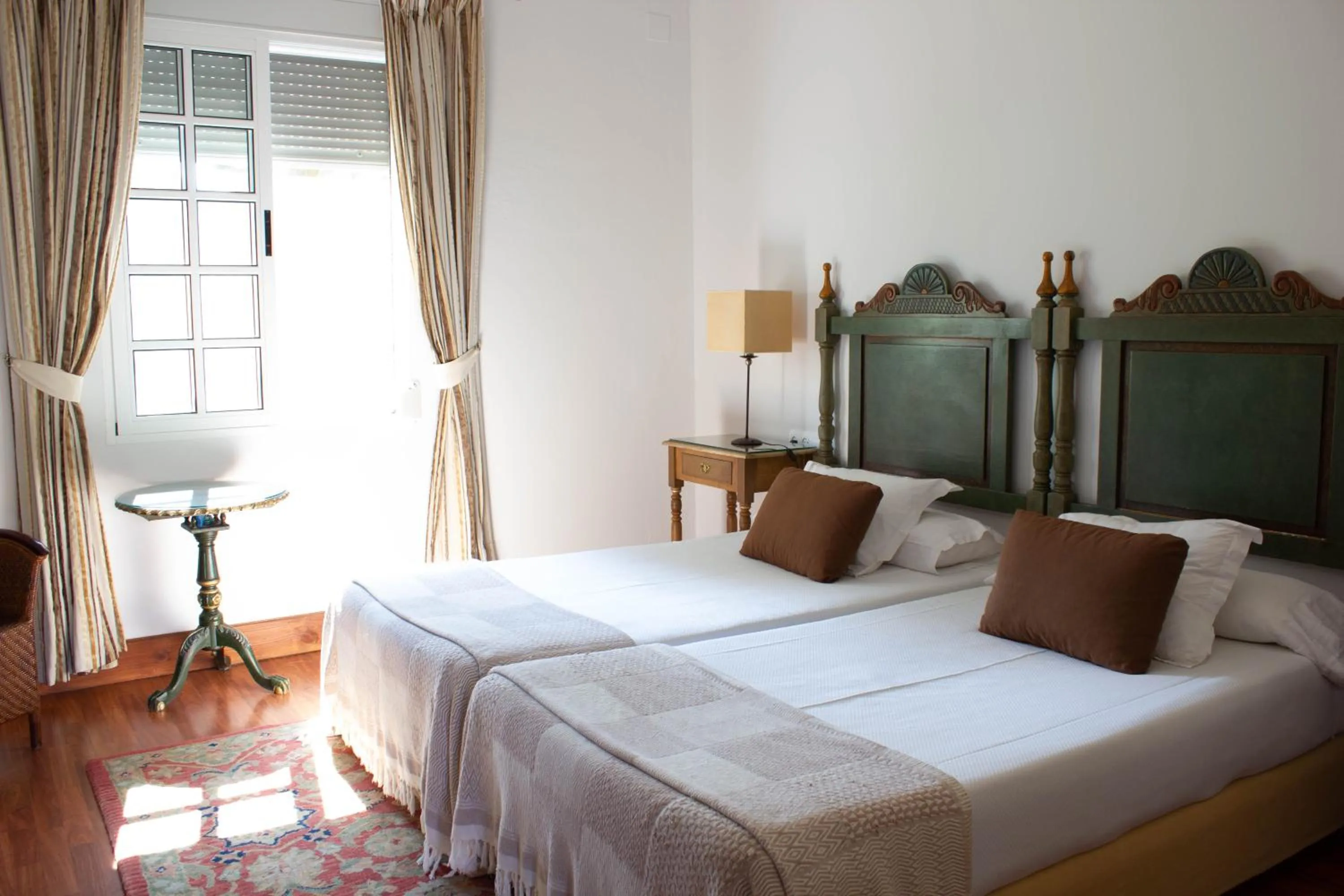 Photo of the whole room, Bed in Hotel Hacienda Montenmedio