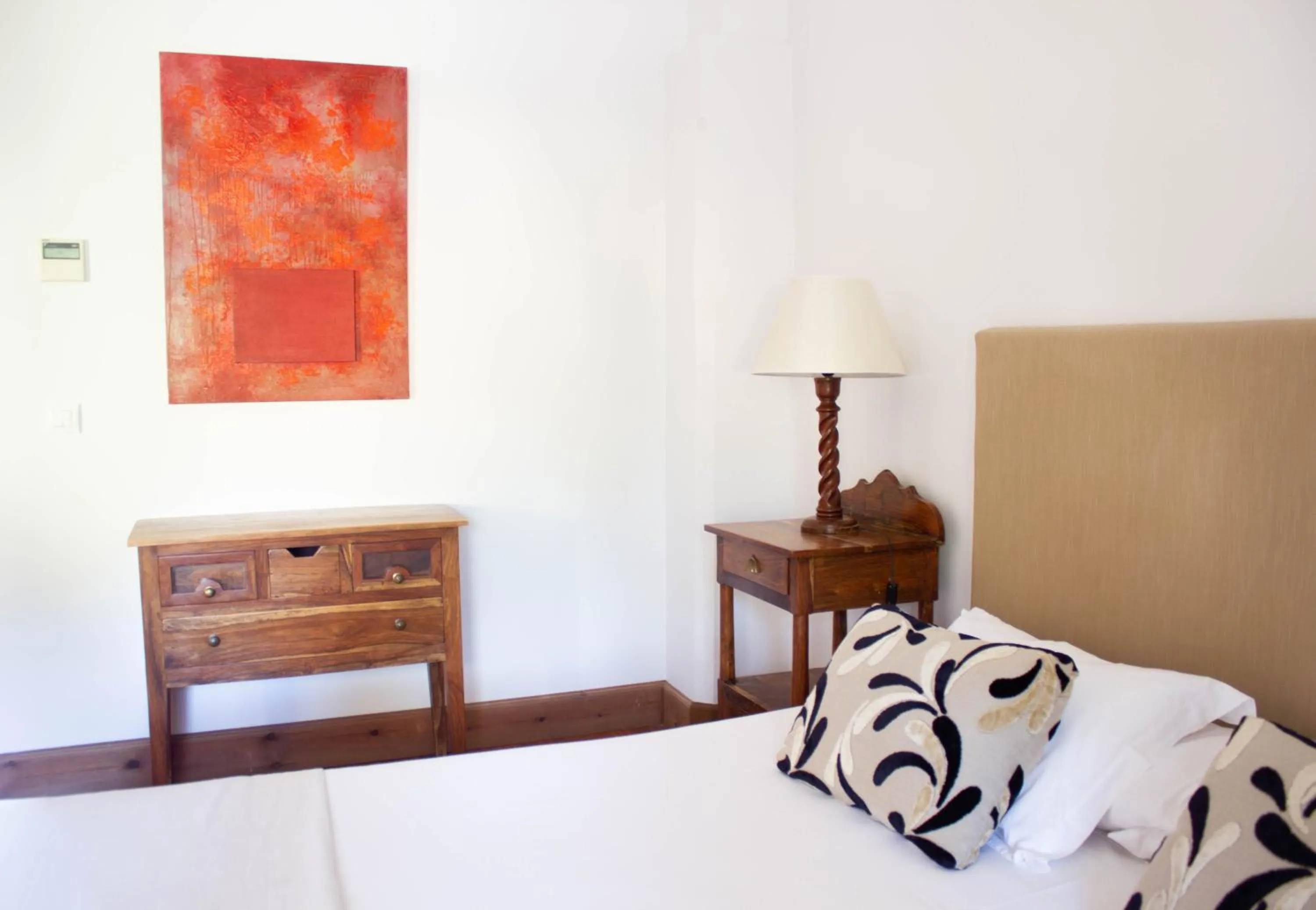 Photo of the whole room, Bed in Hotel Hacienda Montenmedio