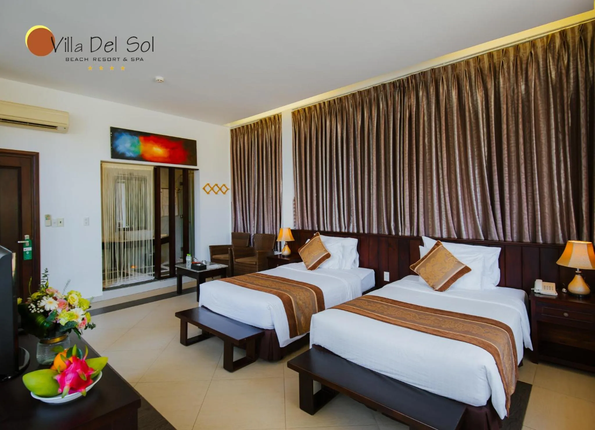 Property building, Bed in Villa Del Sol Beach Resort & Spa