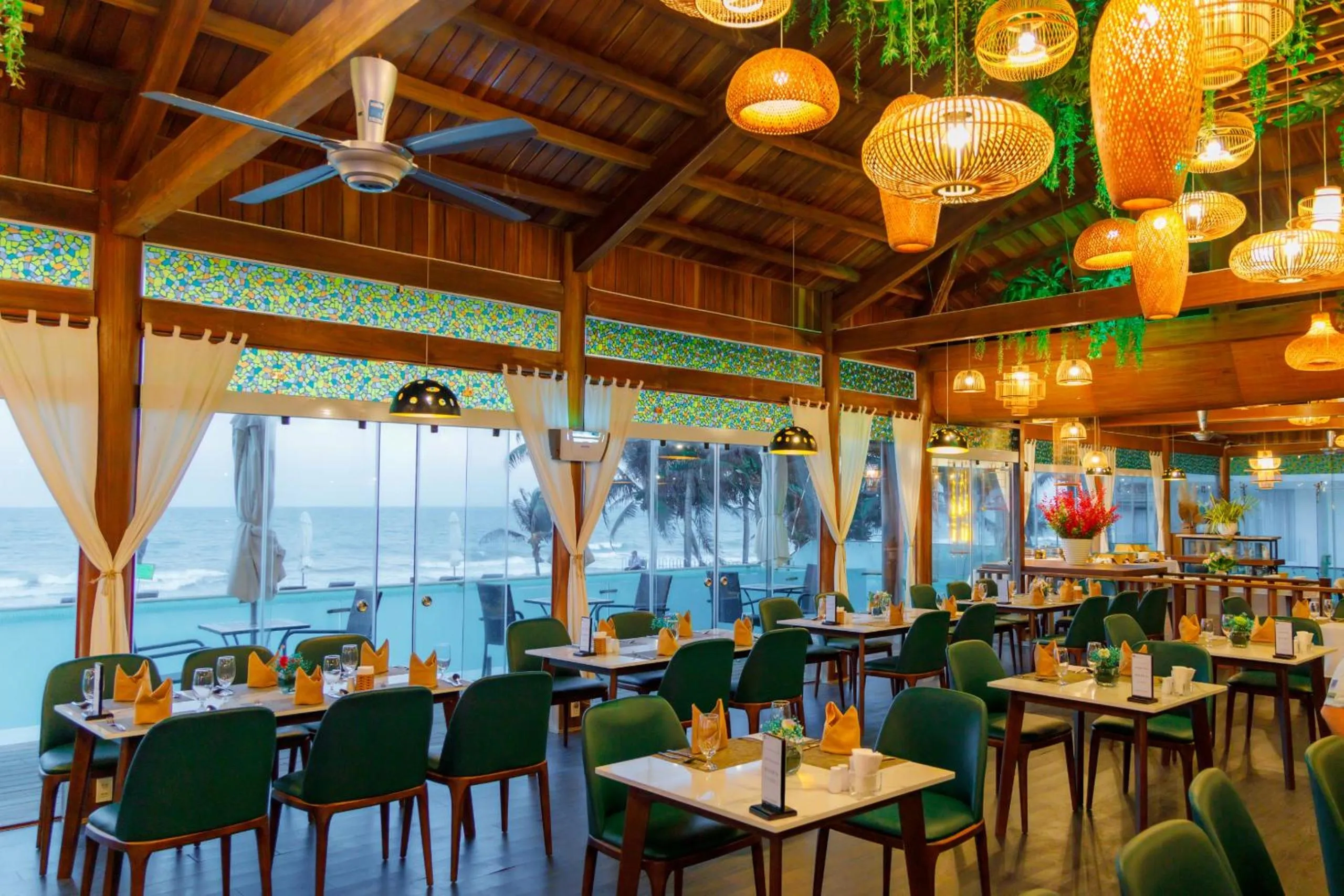 Restaurant/places to eat in Villa Del Sol Beach Resort & Spa