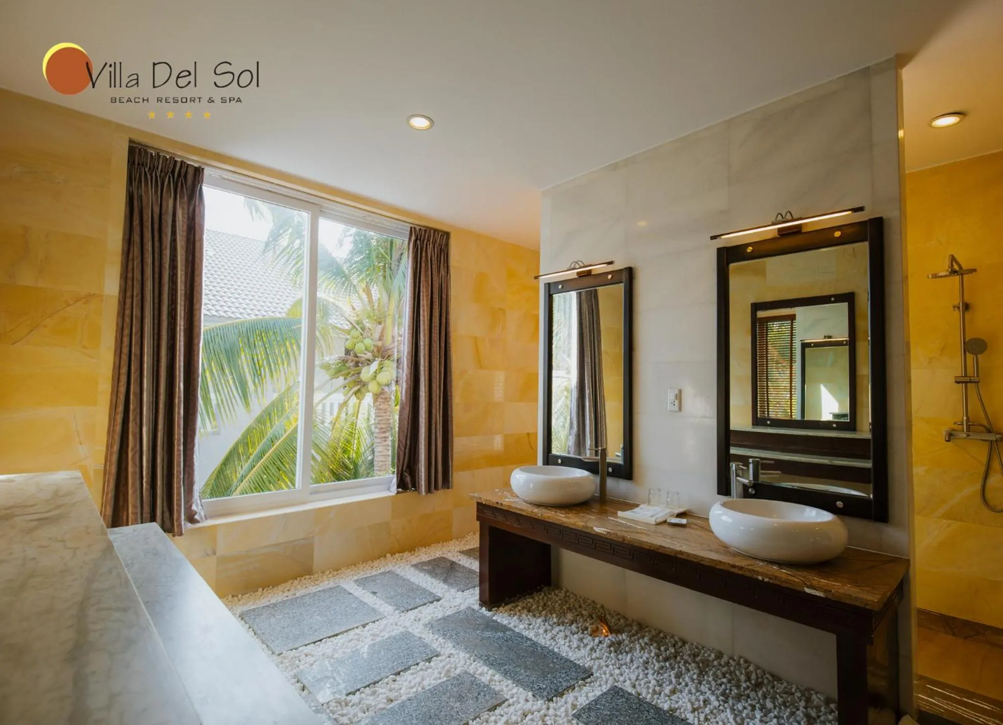 Property building in Villa Del Sol Beach Resort & Spa