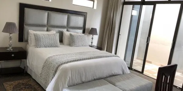 Bedroom, Bed in Coral Beach Bed & Breakfast