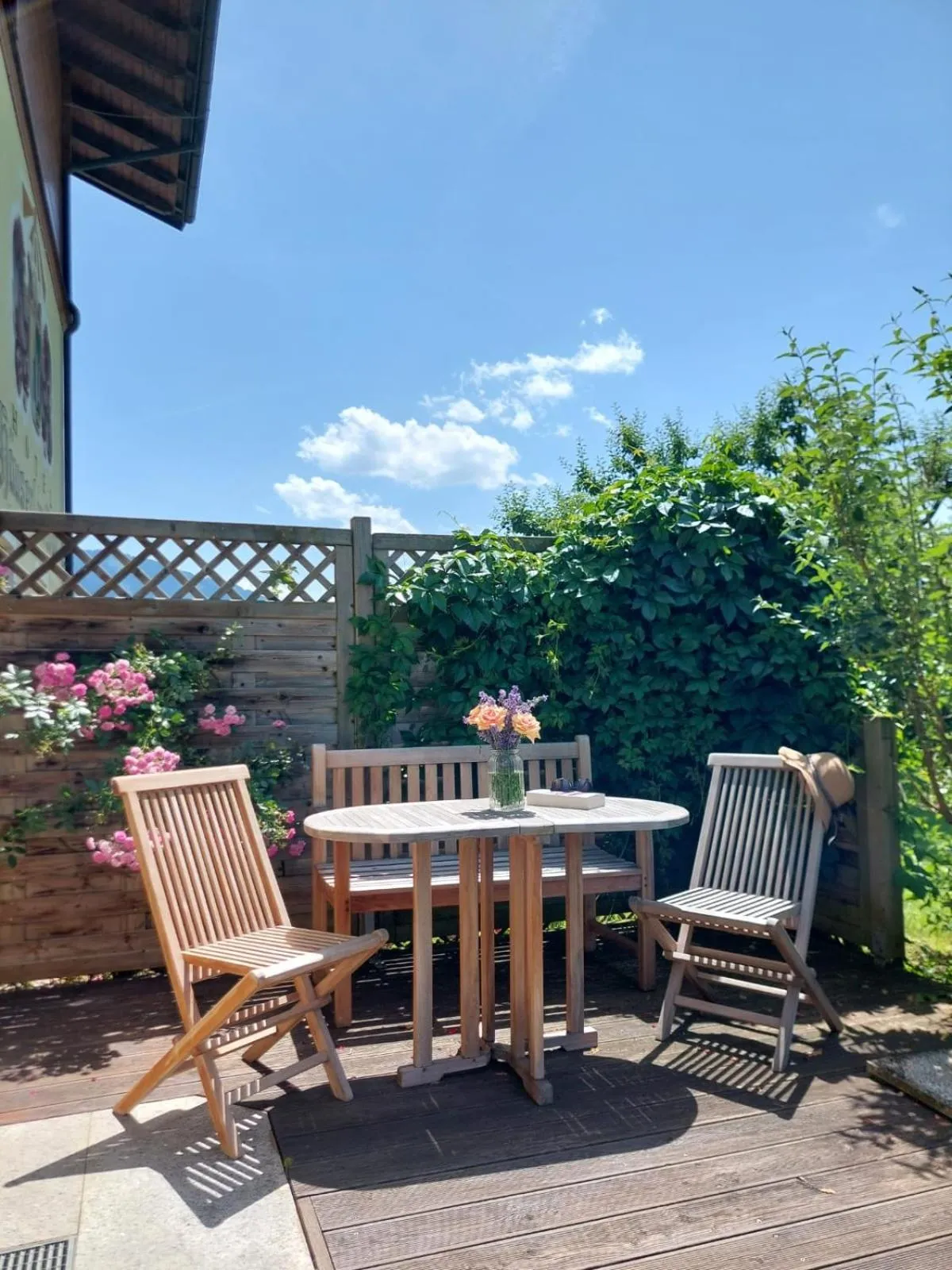 Restaurant/places to eat in Landhotel Häuserl im Wald