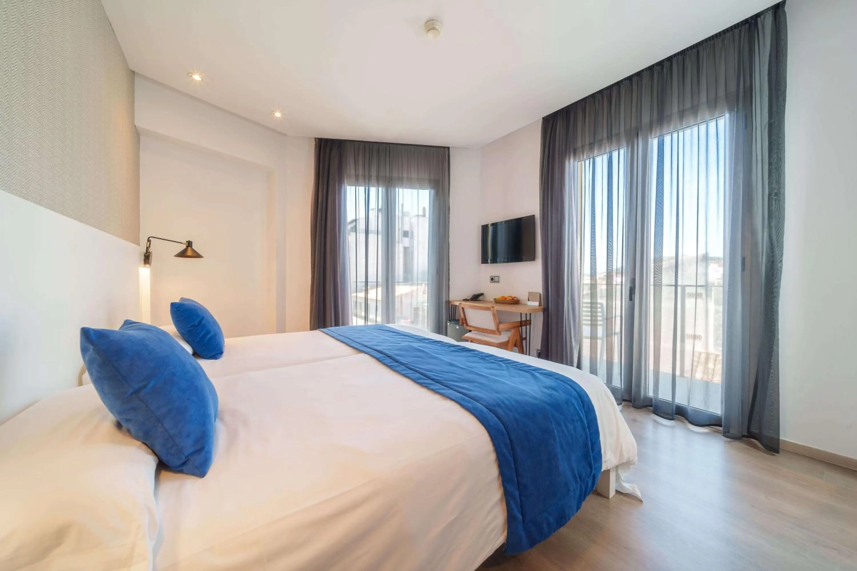 Bed in Mar Calma Hotel