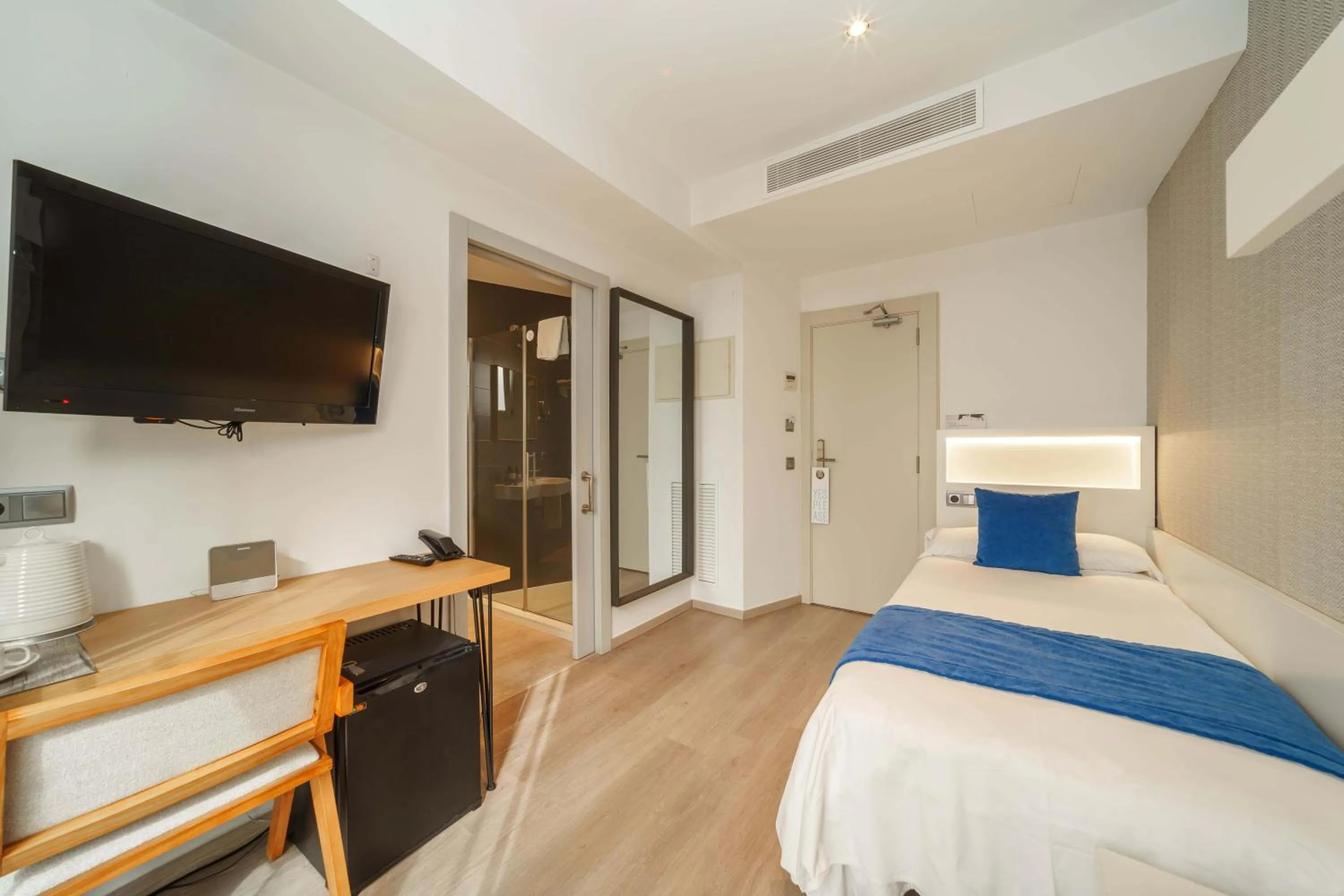 Bed in Mar Calma Hotel