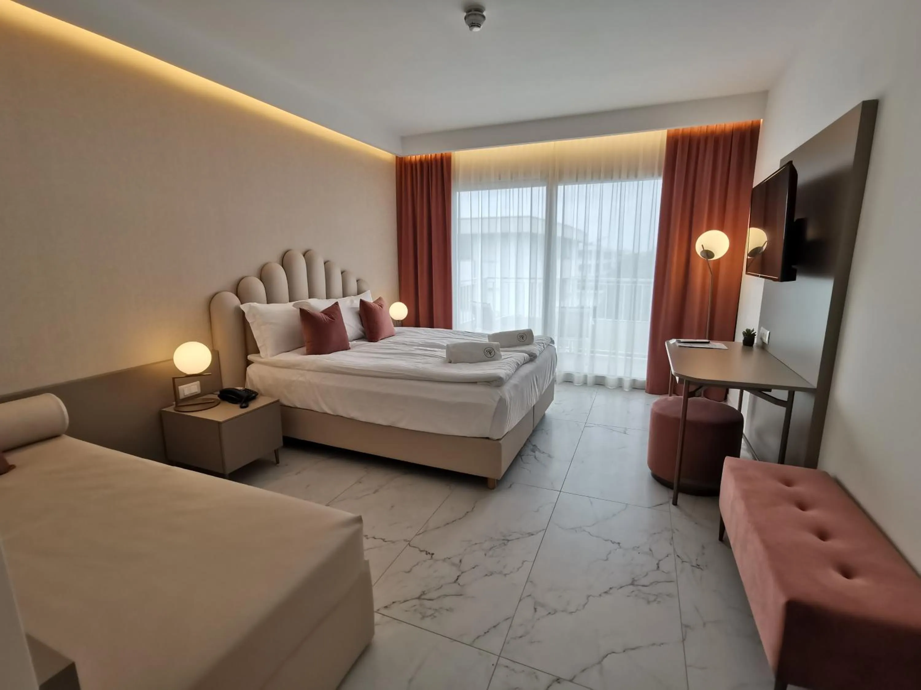 Bed in Hotel Astoria