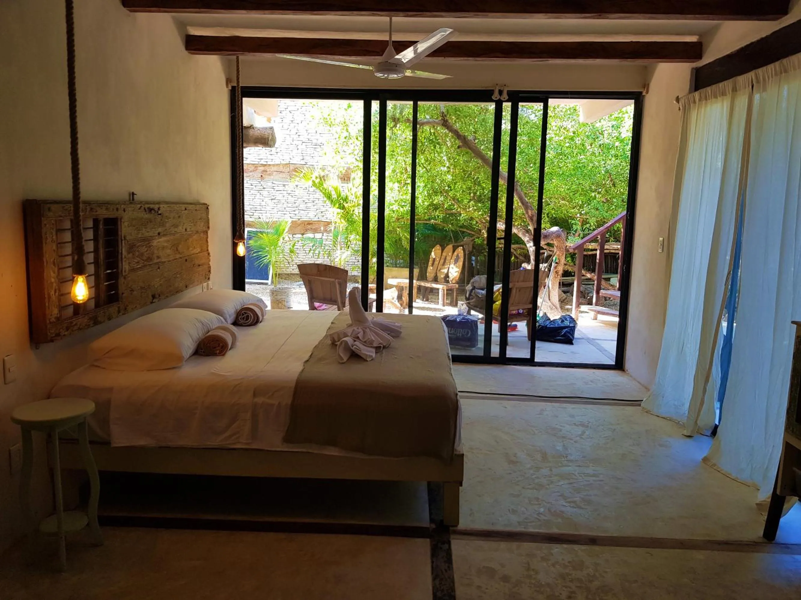 Bed in La Casa de Mia Tulum