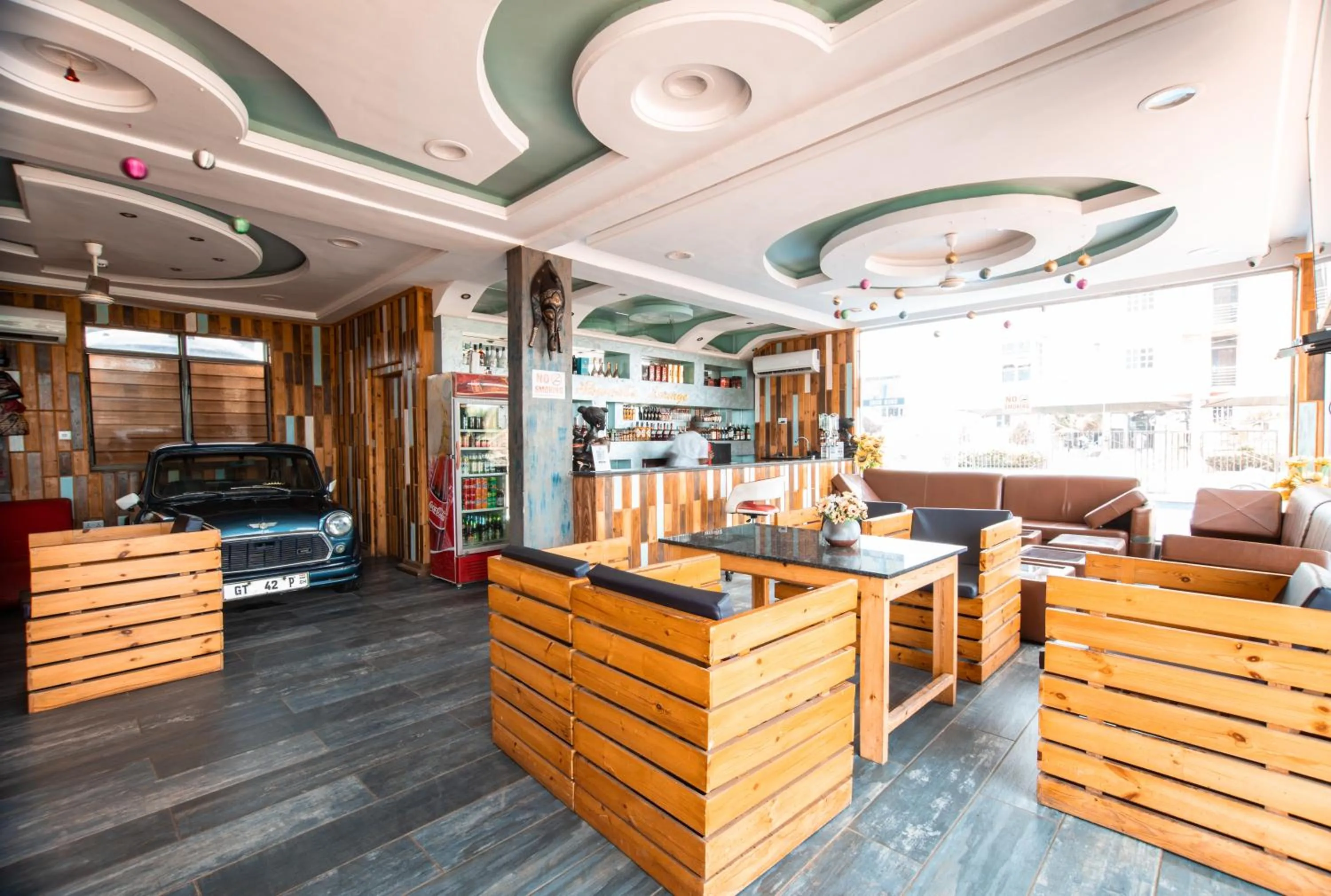 Lounge or bar in PLUS 33 HOTEL